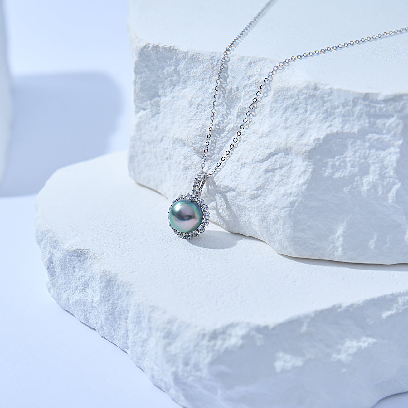 18K Solid Gold Tahitian Pearl Necklace - Genuine Saltwater Cultured Pearl Jewelry for Women, Elegant Gift for Wedding, Anniversary & Special Occasions