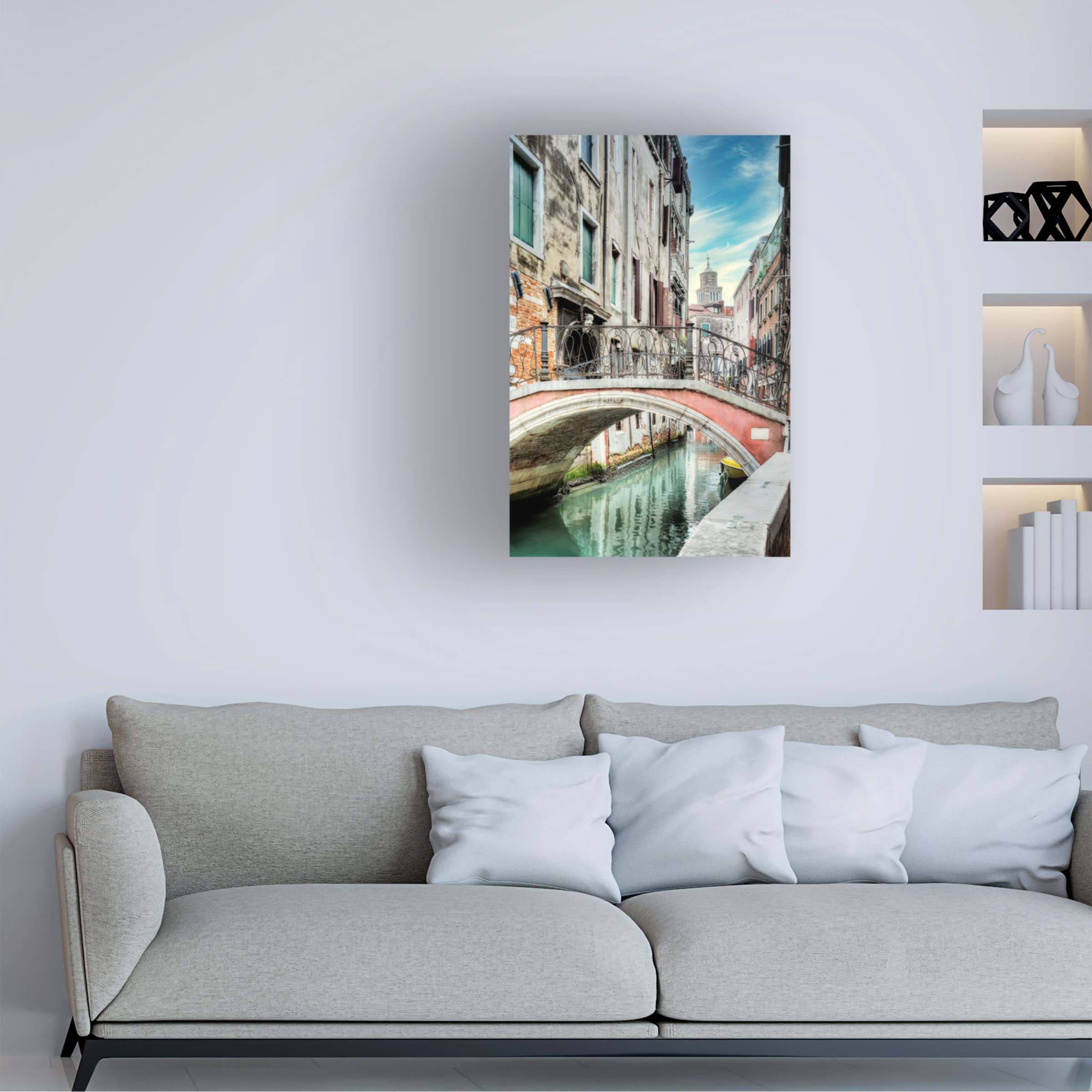 Trademark Fine Art 'Venetian Canale 21' Canvas Wall Art Painting by Alan Blaustein - Perfect for Living Room, Bedroom & Office Decor