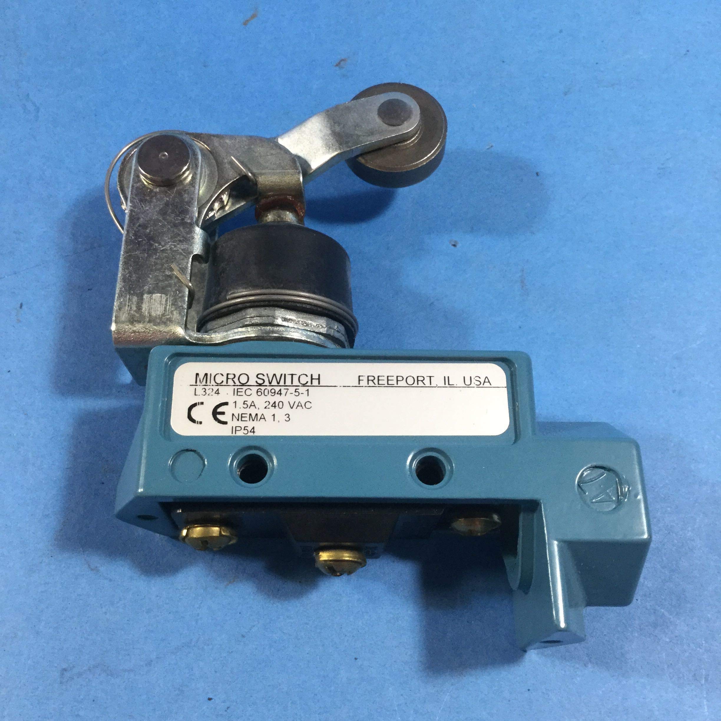 Waterproof Enclosed Limit Switch with IP67 Rating - Heavy Duty Micro Switch for Industrial Automation, CNC Machines, and Robotics - Perfect for Harsh Environments and Precision Control
