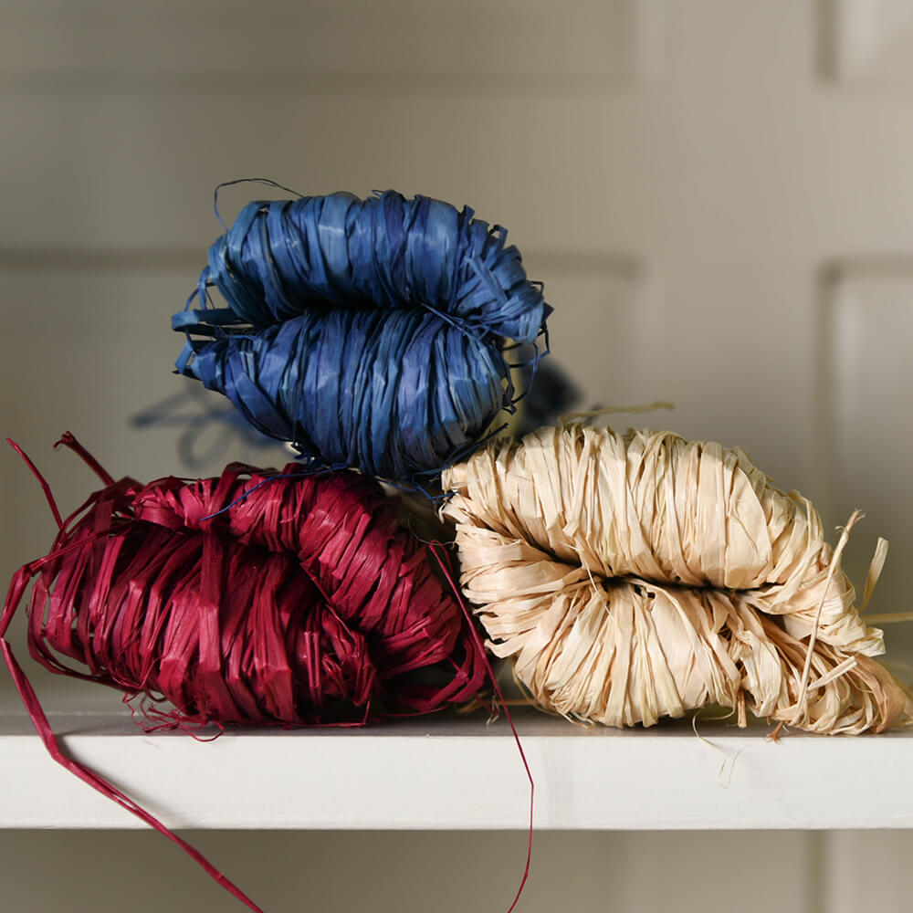 Natural Raffia Fiber for DIY Crafts, Home Decor, and Gift Wrapping - Eco-Friendly, Durable, and Versatile Material for Baskets, Hats, and Wedding Decorations
