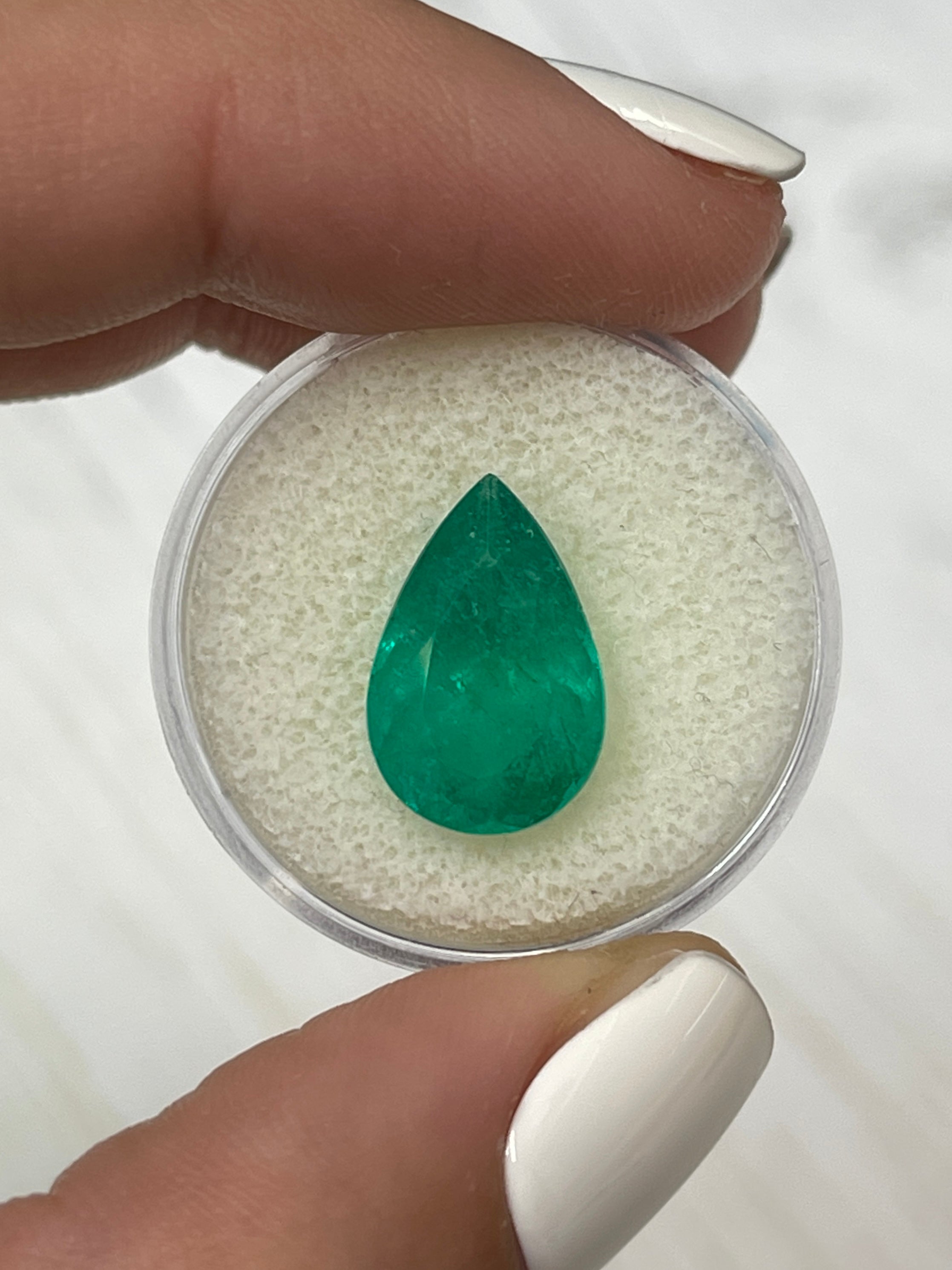 5.86 Carat 15x10mm Rich Green Natural Loose Colombian Emerald Pear Cut Gemstone for Jewelry Making, Engagement Rings & Luxury Gifts