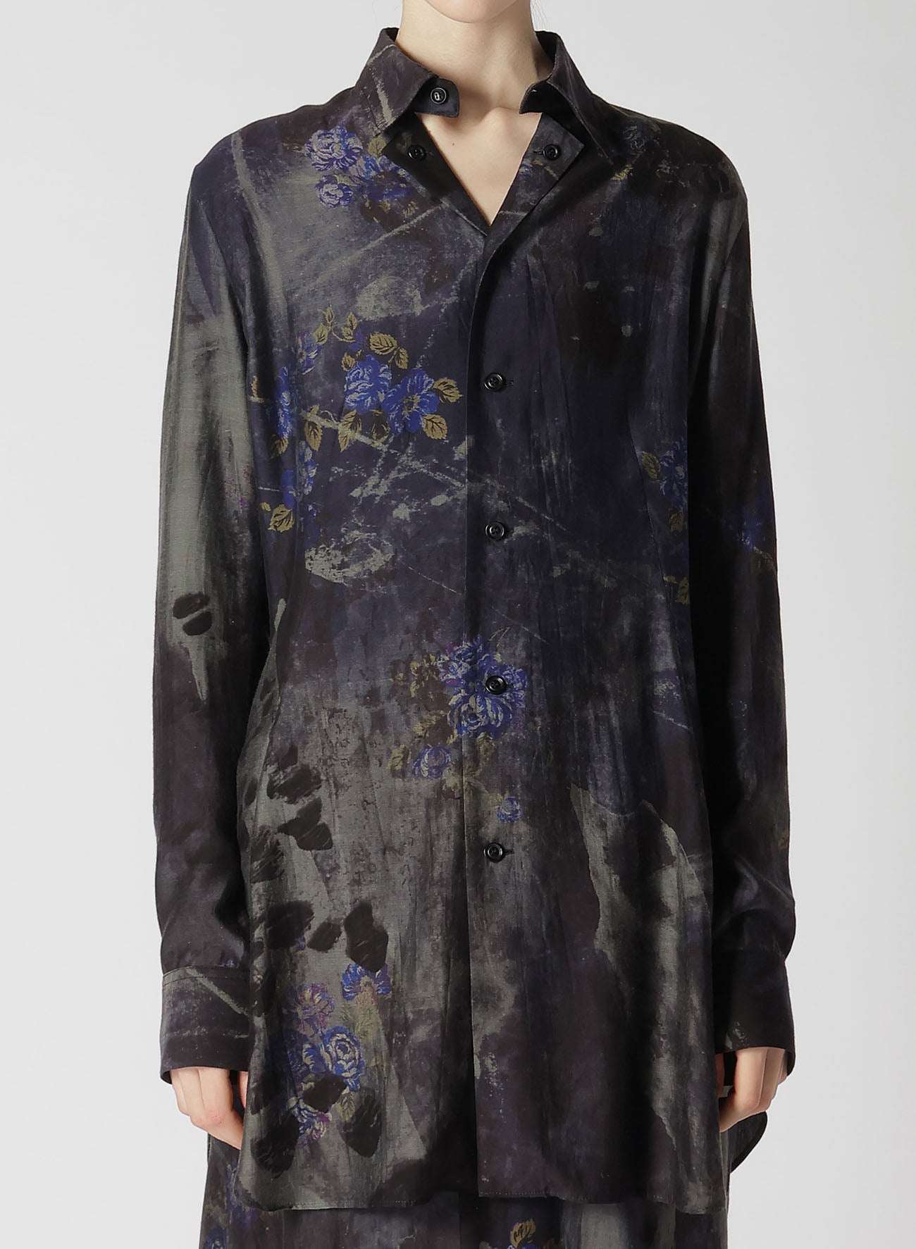 CU/Twill Stepped on Flower Print Open Neck Blouse - Women's Fashion Top for Casual Outings & Office Wear