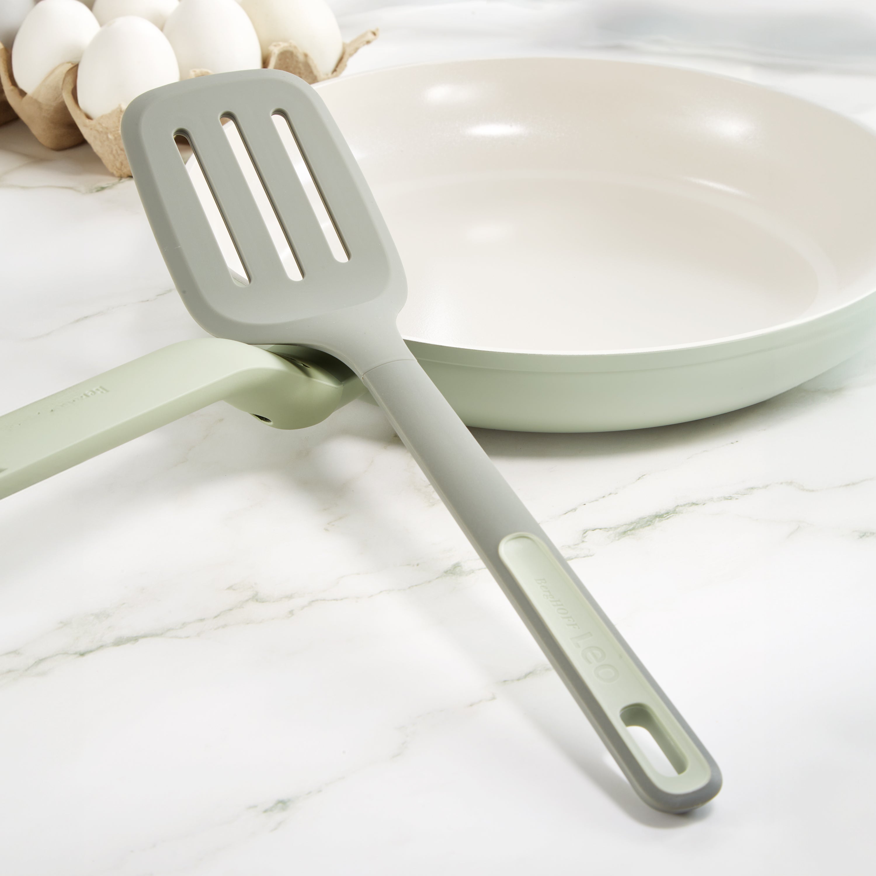 BergHOFF Leo Balance 5-Piece Nonstick Ceramic Frying Pan Set with Turner Spatula - Healthy Cooking for Eggs, Pancakes & Stir Fry | Dishwasher Safe & Oven Safe up to 400°F