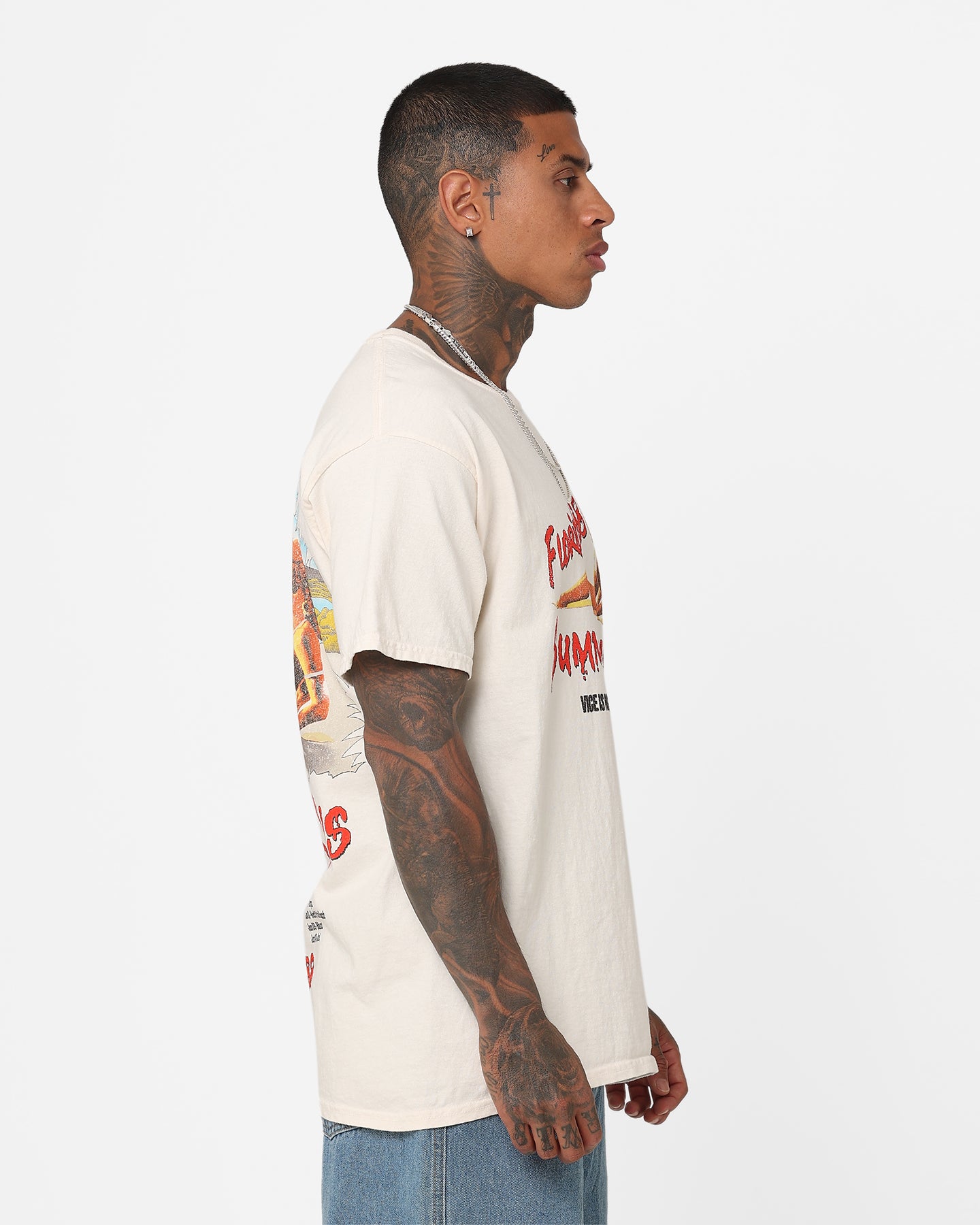 Vintage American Thrift Summer Sins T-Shirt - Off White Retro Graphic Tee for Casual Wear & Street Style Outfits