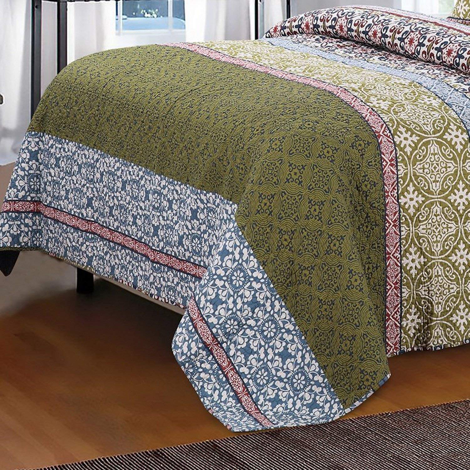 Boho Bohemian Quilt Set with Shams - Geometric Mandala Pattern in Blue & Green - 100% Cotton Luxury Reversible 3-Piece Bedding - Full/Queen Size - Perfect for Bohemian Bedroom Decor & Guest Room Styling