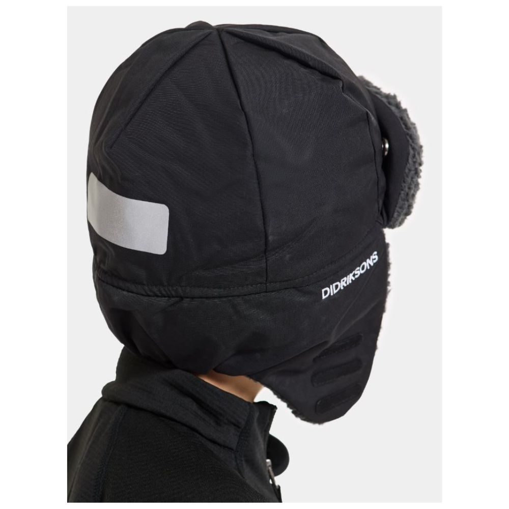 Didriksons Biggles Winter Hat for Men & Women - Waterproof & Windproof Beanie for Cold Weather - Black - Perfect for Skiing, Snowboarding & Outdoor Activities