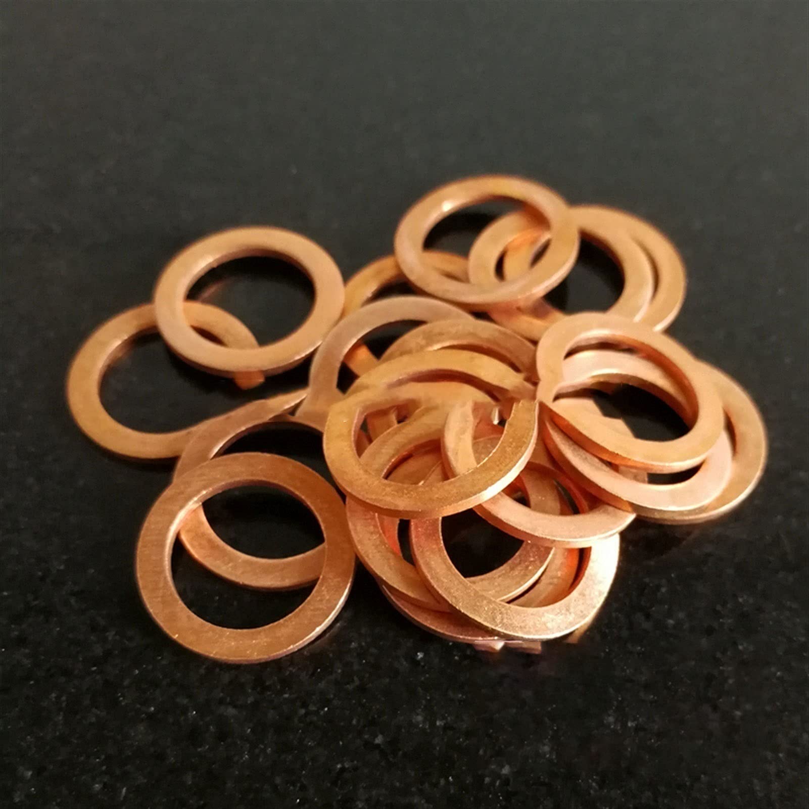 High-Quality M7 Copper Flat Washer Sealing Ring - 7mm Inner Diameter, 15mm Outer Diameter, 2mm Thickness (20pcs) - Red Copper Gasket for Bolts, Screws & Plumbing - Perfect for Automotive, Plumbing & Machinery Repairs
