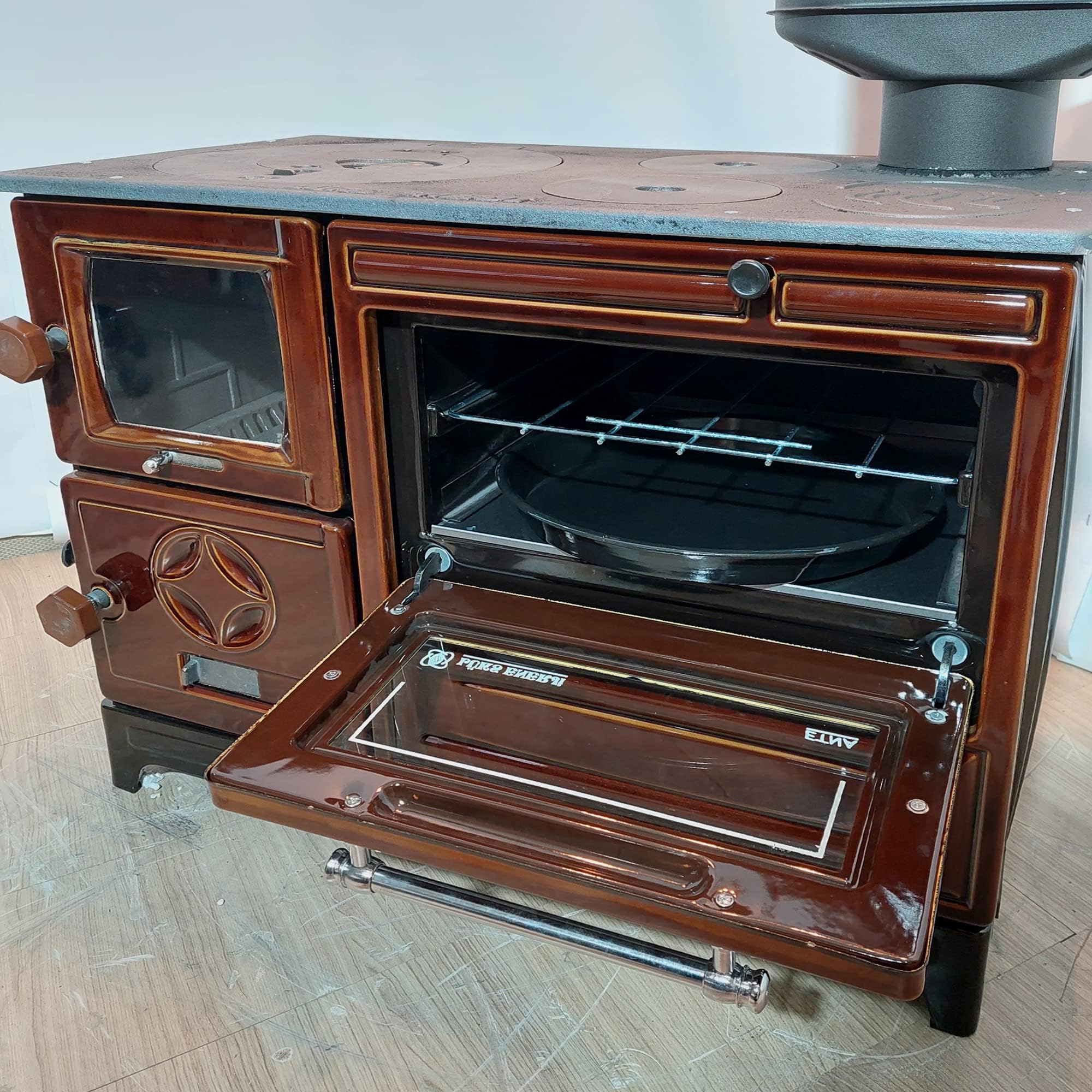 Premium Cast Iron Wood Burning Oven - Durable Baking & Cooking Stove with Built-in Thermometer, Glass Window & Heating Function - Made in Turkey (Brown) - Perfect for Outdoor Cooking, Camping, Pizza Making & Rustic Home Decor