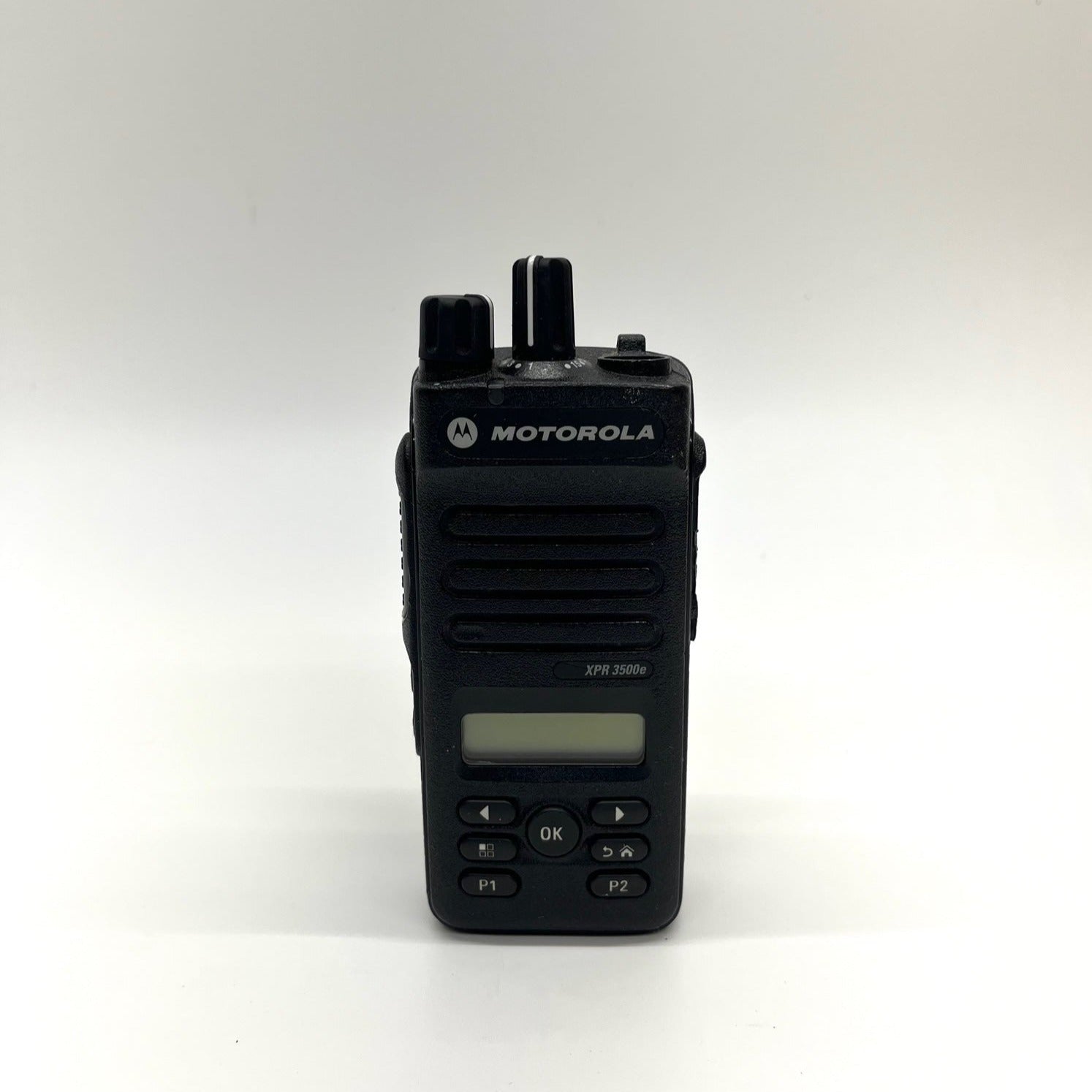 Motorola XPR3500E UHF Two-Way Portable Radio - Long Range Business & Industrial Communication for Construction, Security & Event Teams