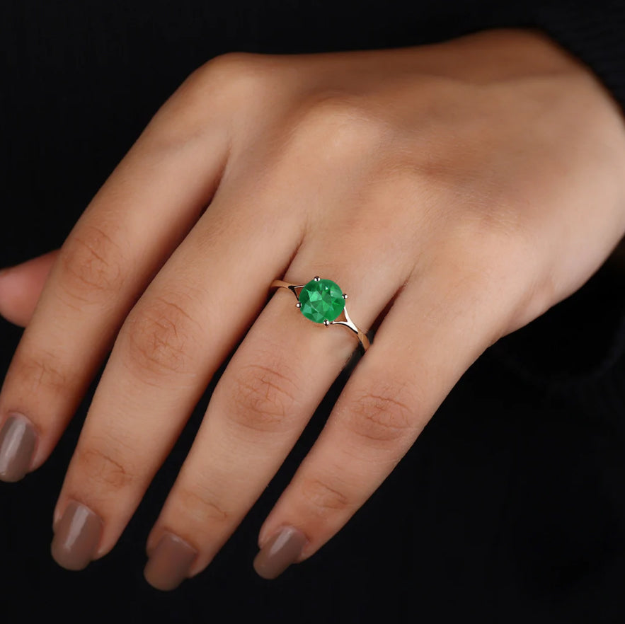 Emerald Round Faceted Gemstone Statement Ring for Women - Elegant Green Birthstone Jewelry Gift for Mother's Day, Anniversary & Special Occasions