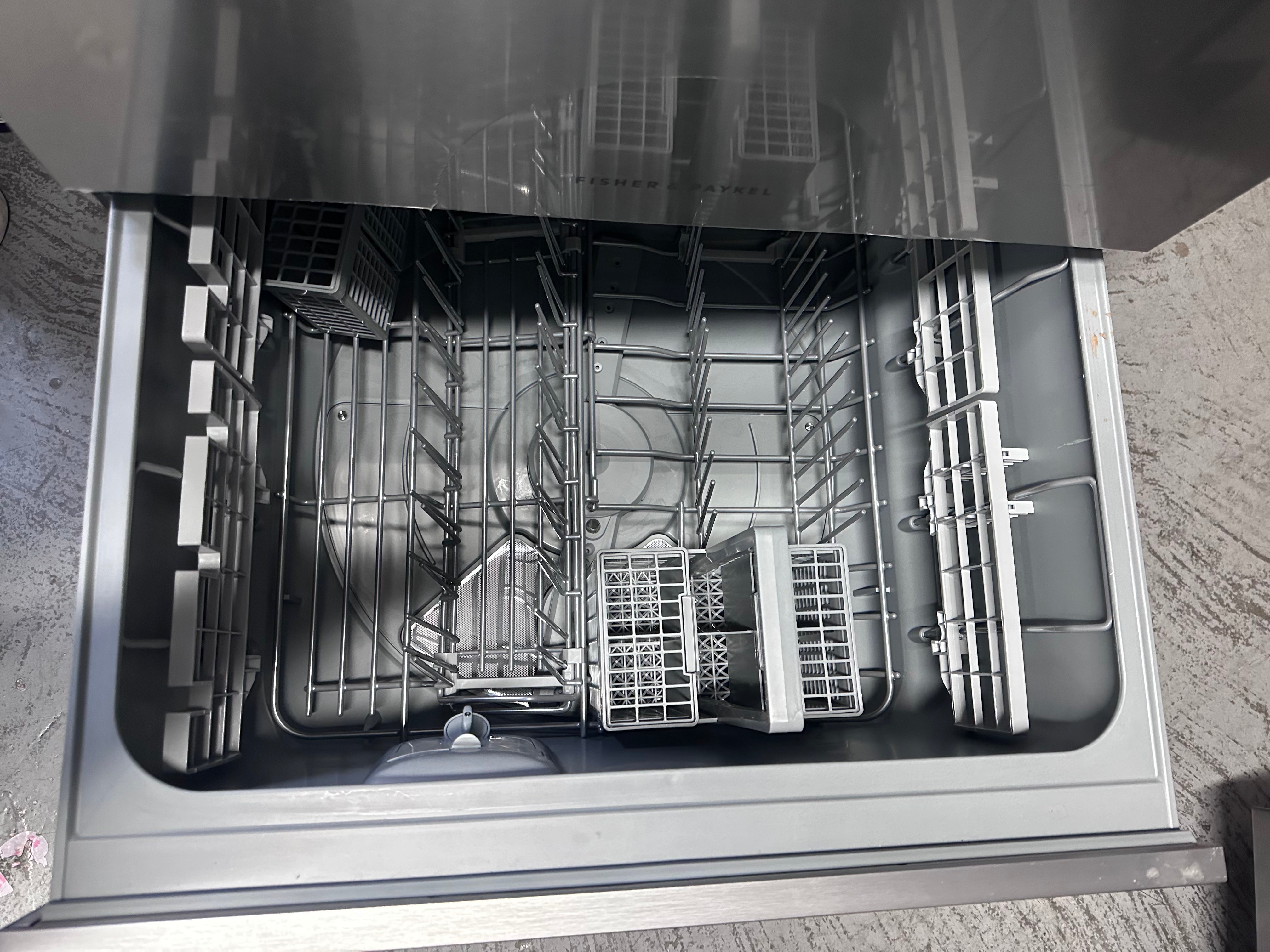 Fisher & Paykel Series 7 Contemporary 24-inch Double DishDrawer Dishwasher in Stainless Steel - Energy Star Certified for Large Families | Perfect for Open-Concept Kitchens & Entertaining