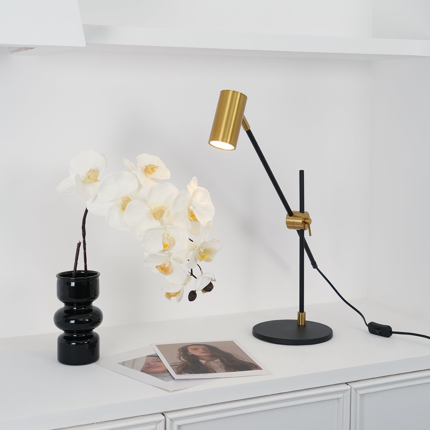 Modern LED Table Lamp - Adjustable Brightness & USB Charging for Bedroom, Office & Study - Perfect for Reading, Working & Relaxing