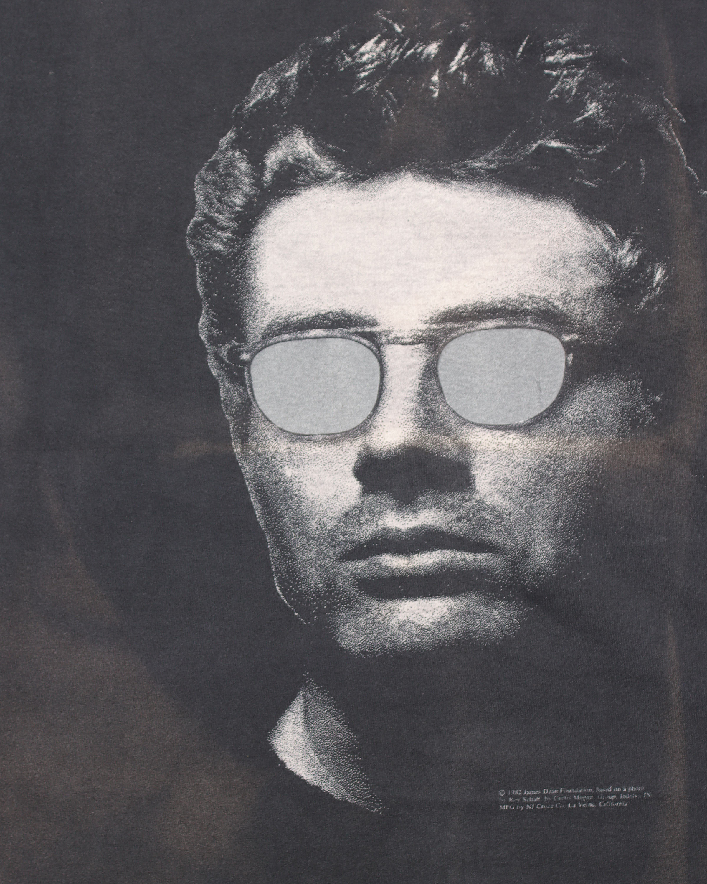 Vintage 1990s James Dean Retro T-Shirt - Classic White Cotton Tee for Men - Casual Wear & Retro Fashion Style