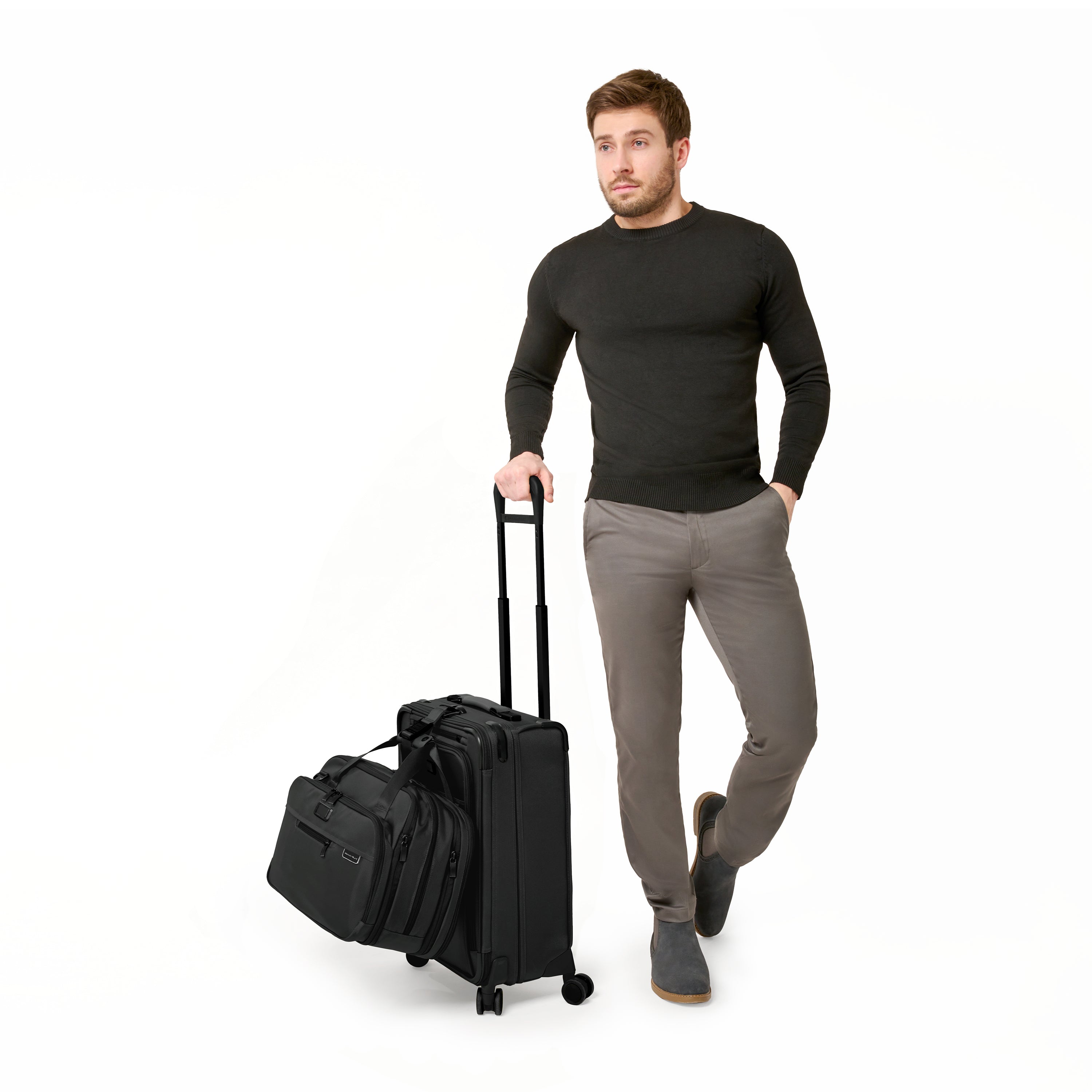 Briggs & Riley Baseline Essential Carry On Spinner Luggage - Lightweight Expandable Suitcase for Business Travel & Weekend Getaways | TSA Lock & Durable Polycarbonate Shell
