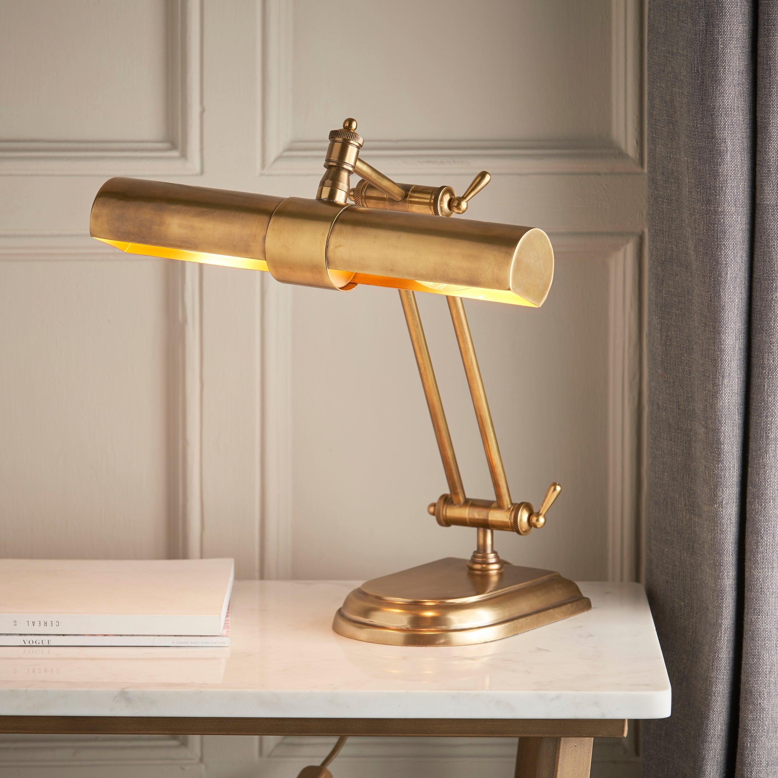 Vintage 1900 Winchester Mellow Brass Bankers Lamp - Classic Green Glass Shade Desk Light for Home Office, Study & Library (Antique Style Task Lighting)