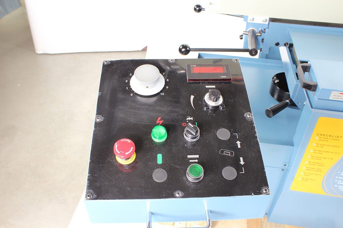 Baileigh Industrial BA9 1001292 Dual Mitering Band Saw BS-20M DM - Heavy Duty Metal Cutting Band Saw for Woodworking & Metal Fabrication - Perfect for Workshops, Construction Sites & DIY Projects