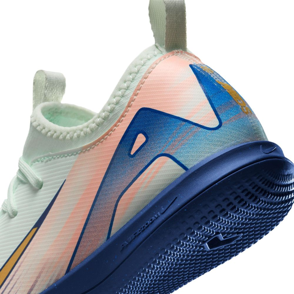 Nike Junior Mercurial Vapor 16 Academy MDS Indoor Soccer Shoes for Kids - Lightweight & Comfortable for Indoor Training & Futsal Matches