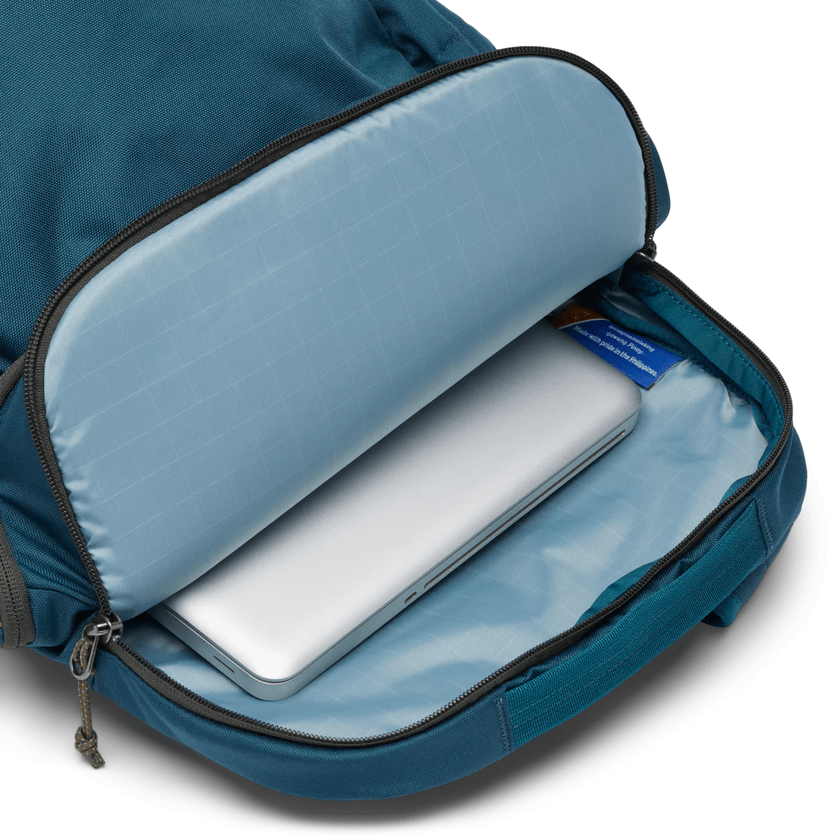 Cotopaxi Chiquillo 30L Backpack - Lightweight Water-Resistant Daypack for Hiking, Travel & Everyday Use - Abyss Blue Color