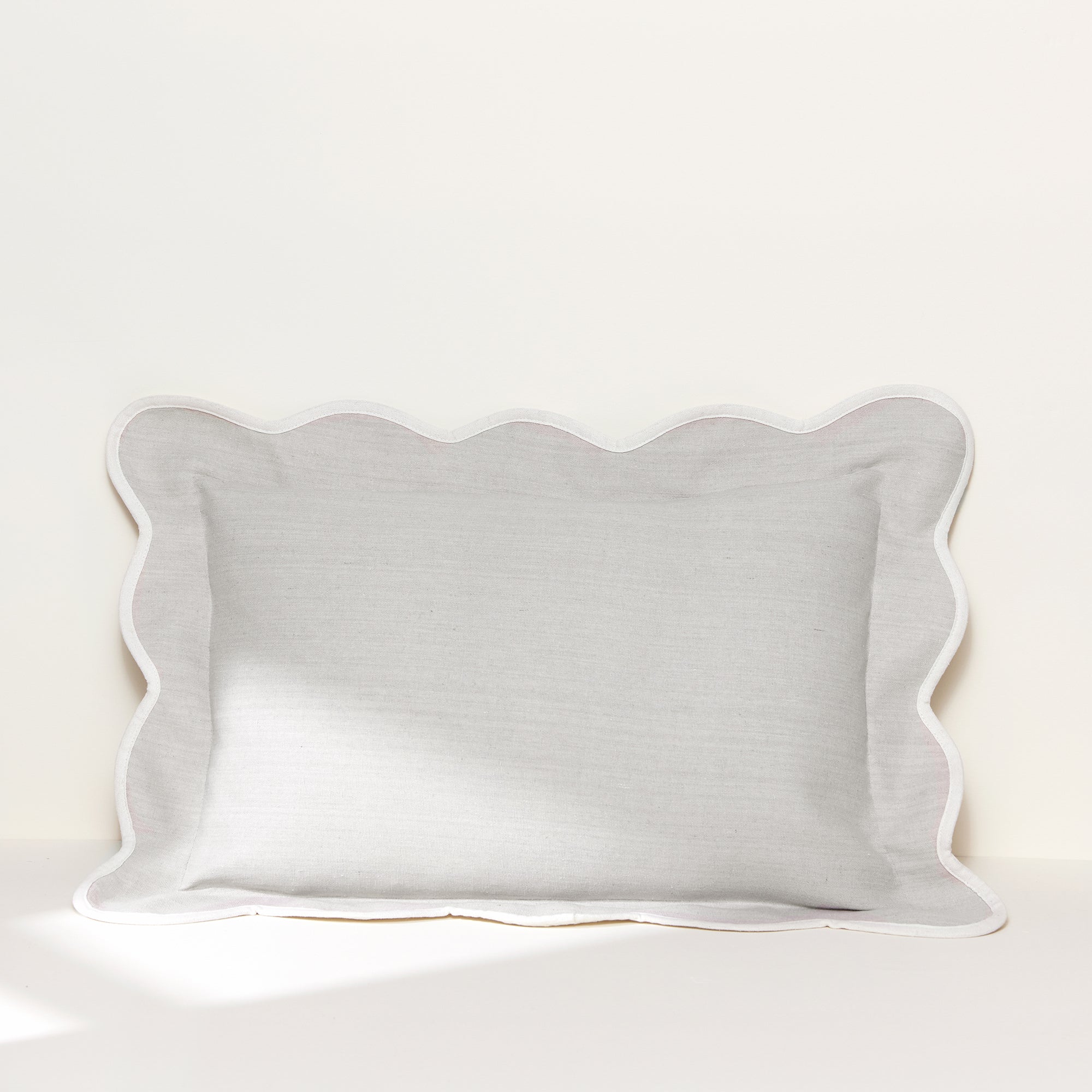 Coastal Chic Scalloped Edge Throw Pillow Cover - Decorative Cushion Case for Beach House, Boho Bedroom & Farmhouse Decor