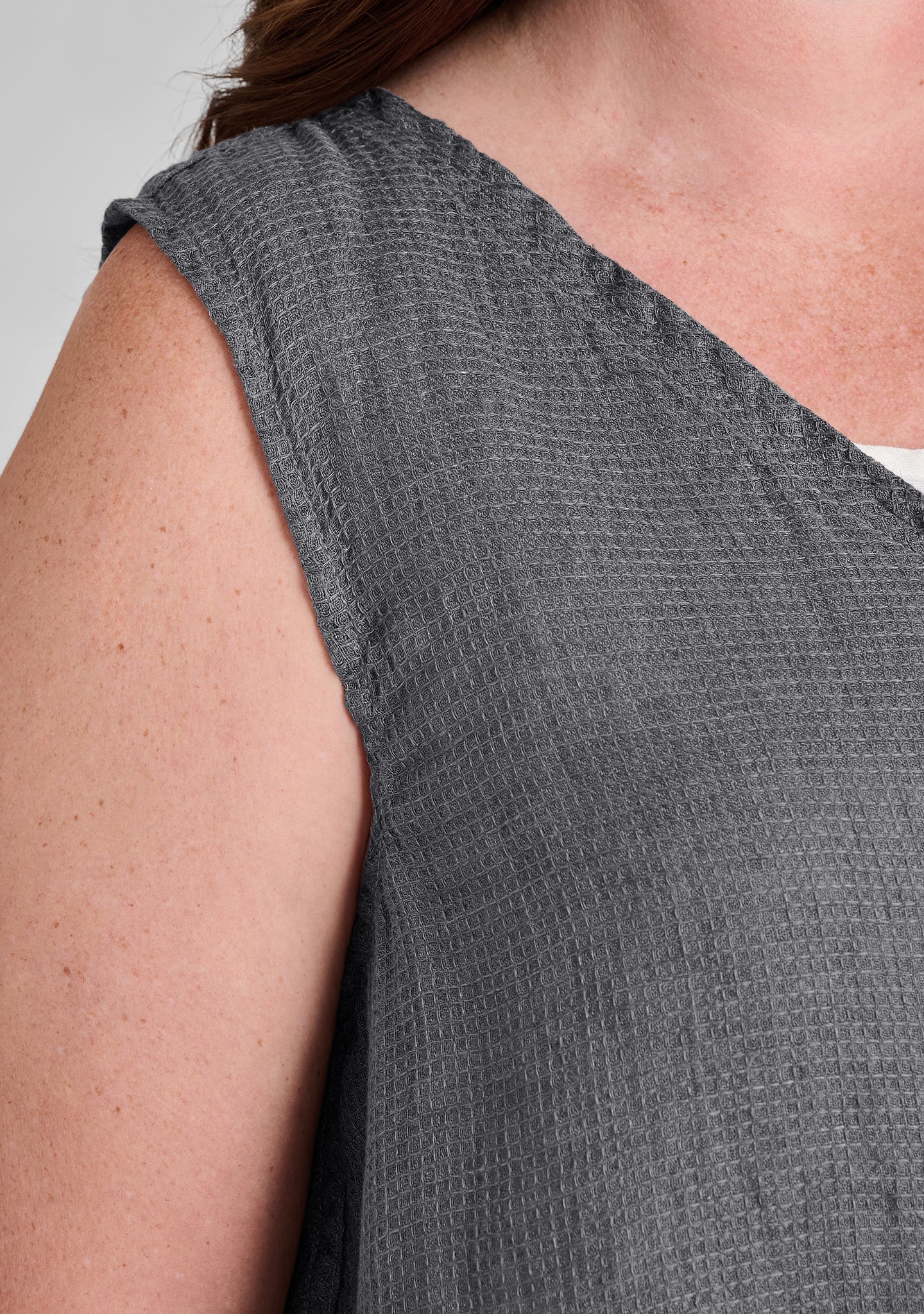 Roxbury Crop Linen Tank Top for Women - Breathable Summer Casual Wear - Perfect for Beach, Travel & Everyday Outfits