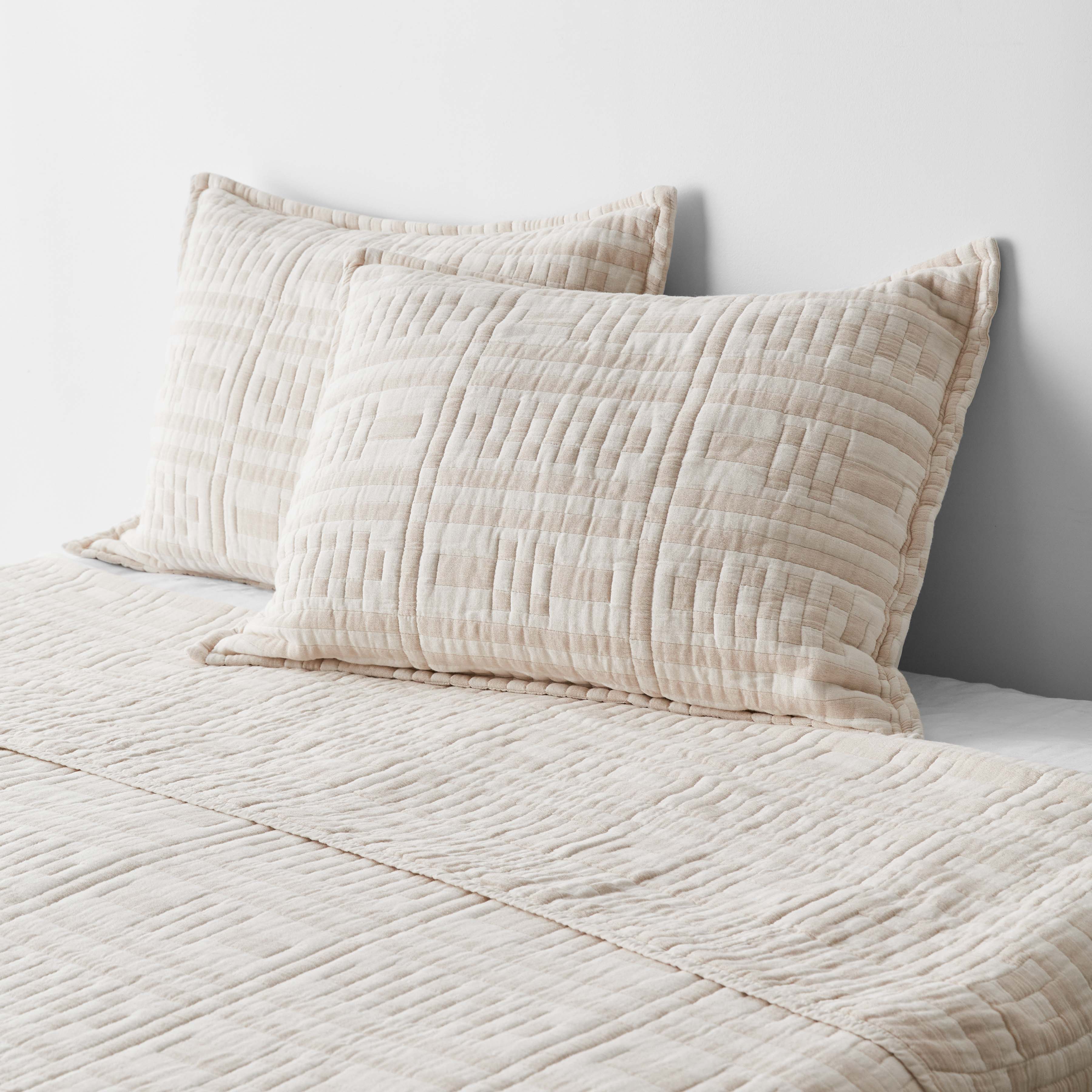 Alegria Organic Cotton Quilted Bed Blanket - Soft & Breathable All-Season Comforter for Cozy Bedroom, Living Room, and Outdoor Picnics