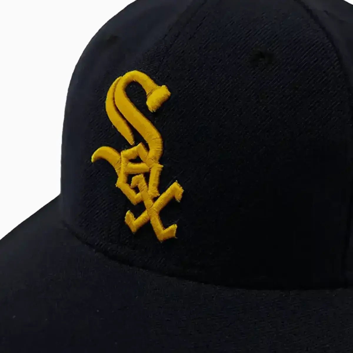 Chicago White Sox MLB 59FIFTY Fitted Hat - Official New Era Baseball Cap for Men - Perfect for Games, Collecting & Streetwear Fashion