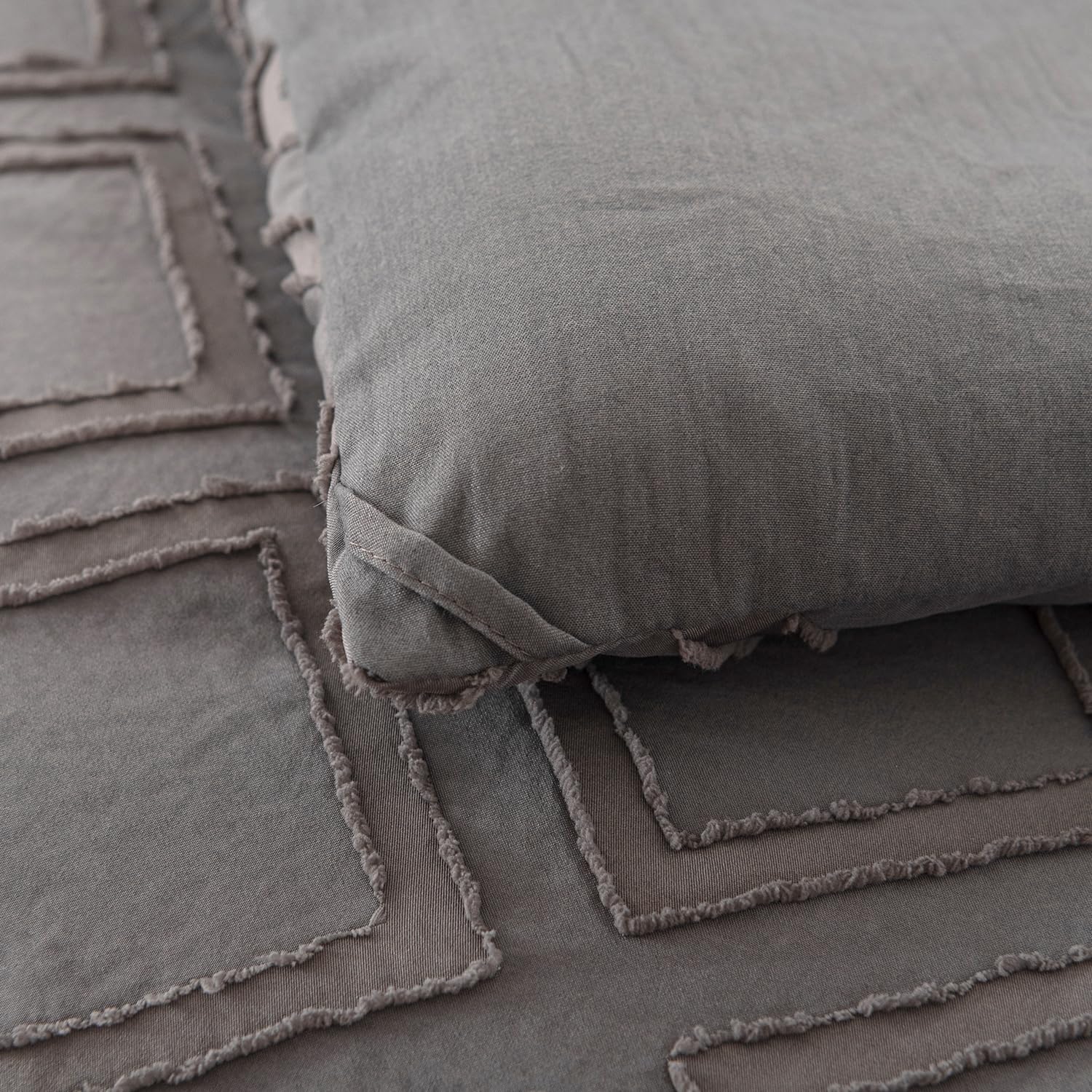 Queen Size Comforter Set - Diamond Tufted Lightweight Bedding | Soft Fluffy All-Season Dark Grey Comforter for Bedroom, Guest Room & Dorm