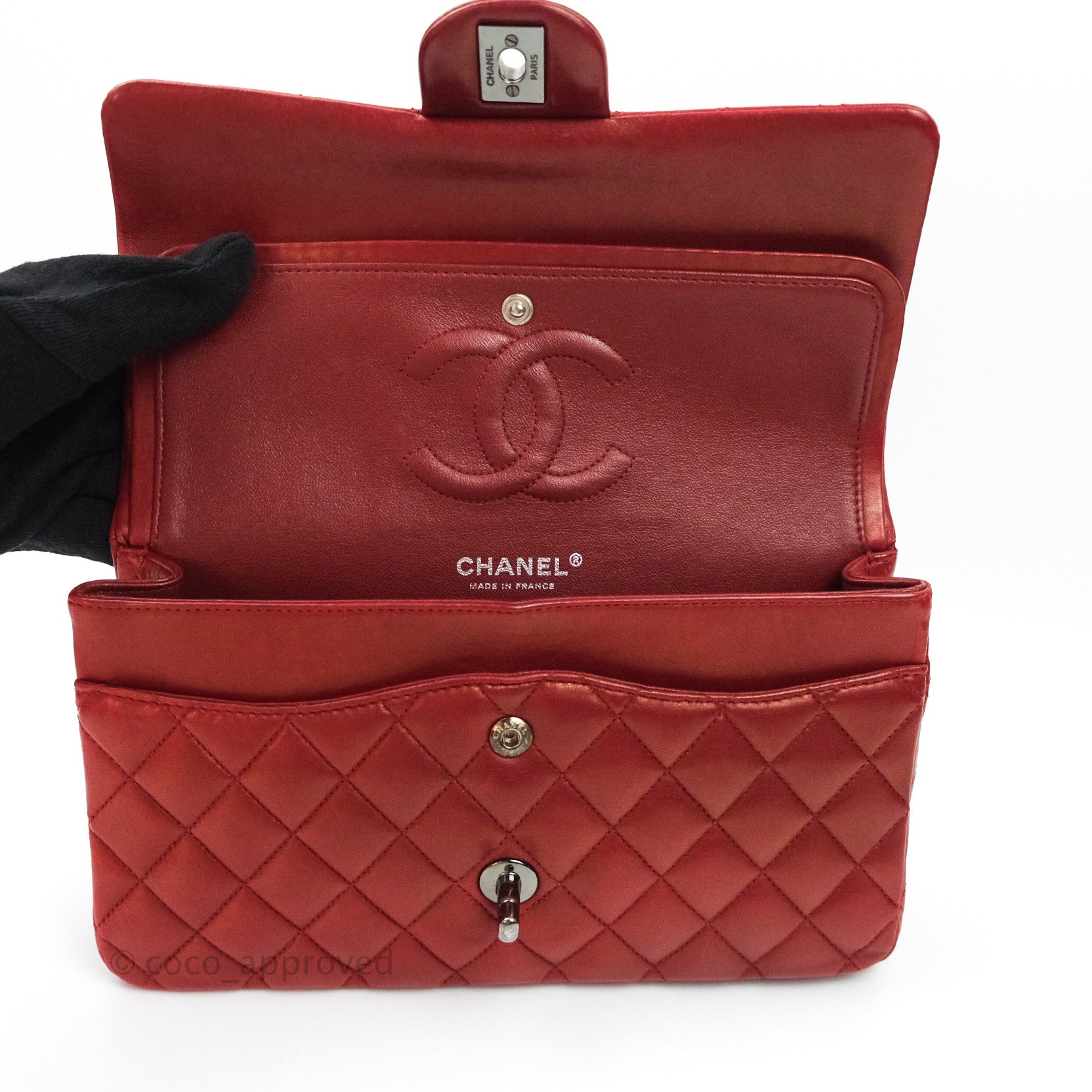 Chanel Classic M/L Medium Double Flap Bag in Dark Red Lambskin with Gunmetal Hardware - Luxury Handbag for Women, Perfect for Parties, Work & Everyday Use