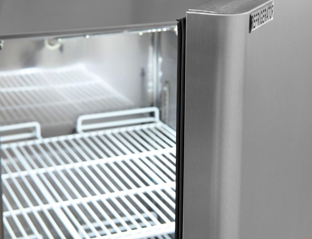 69K-164 Commercial Reach-In Freezer - 23 Cu. Ft. Stainless Steel 1-Door Freezer for Restaurants, Grocery Stores & Food Service Businesses - Ideal for Frozen Food Storage & Bulk Inventory