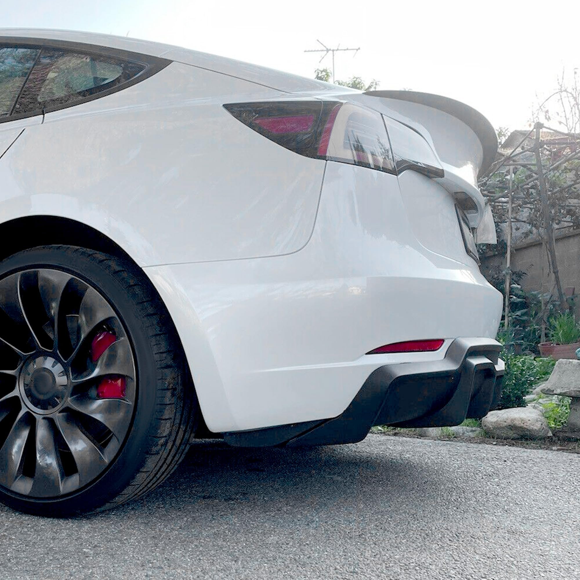KUAFU Rear Diffuser for 2017-2023 Tesla Model 3 Sedan - V Style Rear Bumper Lip Valance Splitter Body Kit (ABS Plastic, Black) - Enhances Aerodynamics & Sporty Look for Street Racing & Car Shows