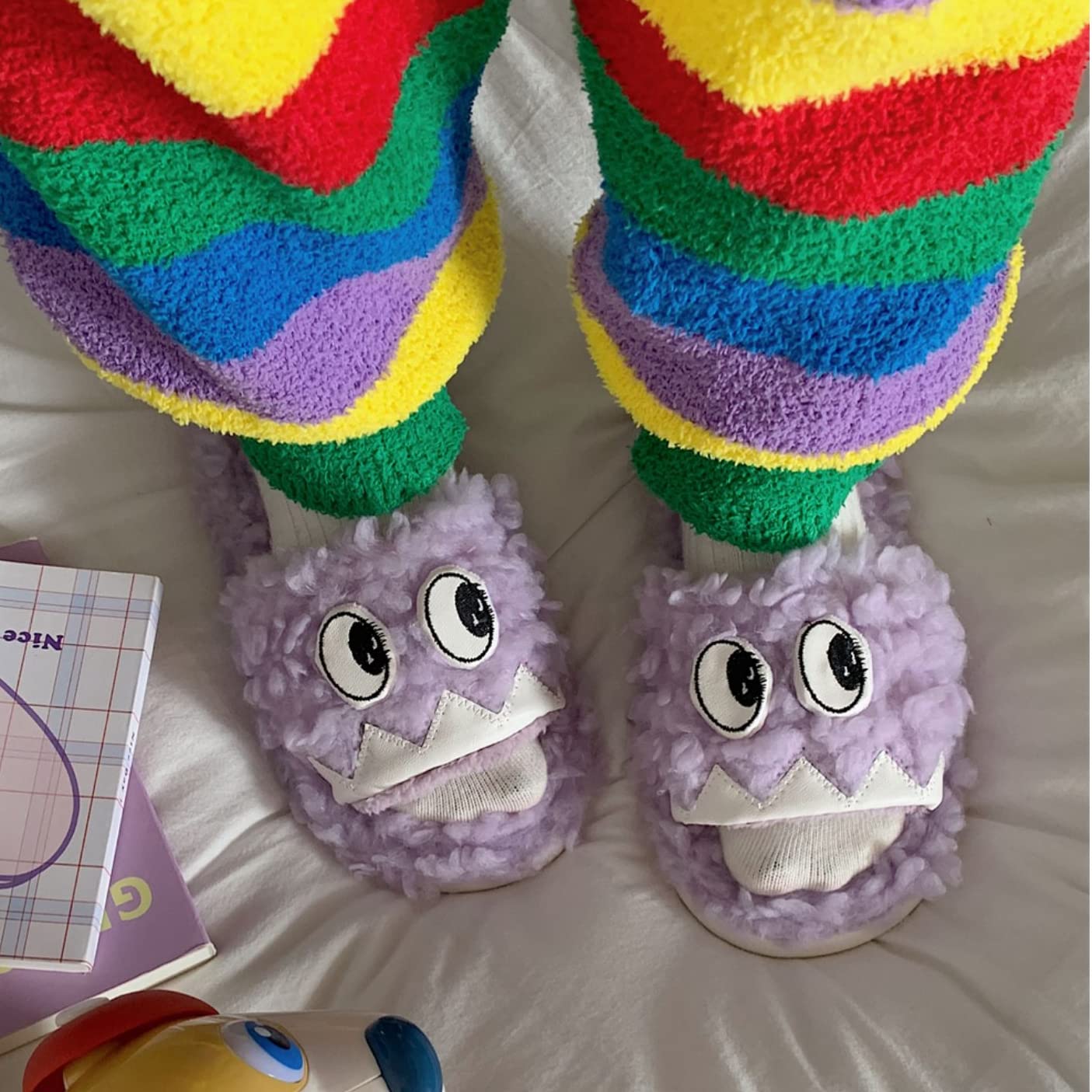 Funny Eyes Fuzzy Slippers - Fluffy Kawaii House Slippers for Women | Cozy Cute Indoor/Outdoor Slippers for Home, Lounge & Gifts