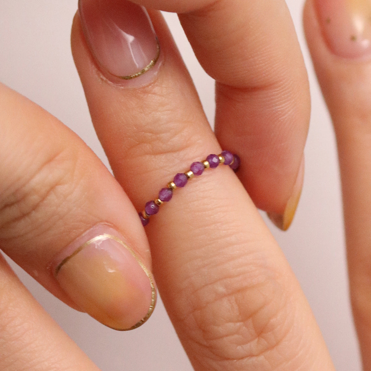 Natural Stretched Gemstone Ring for Women - Handmade Boho Adjustable Crystal Jewelry - Perfect for Yoga, Meditation & Festival Outfits