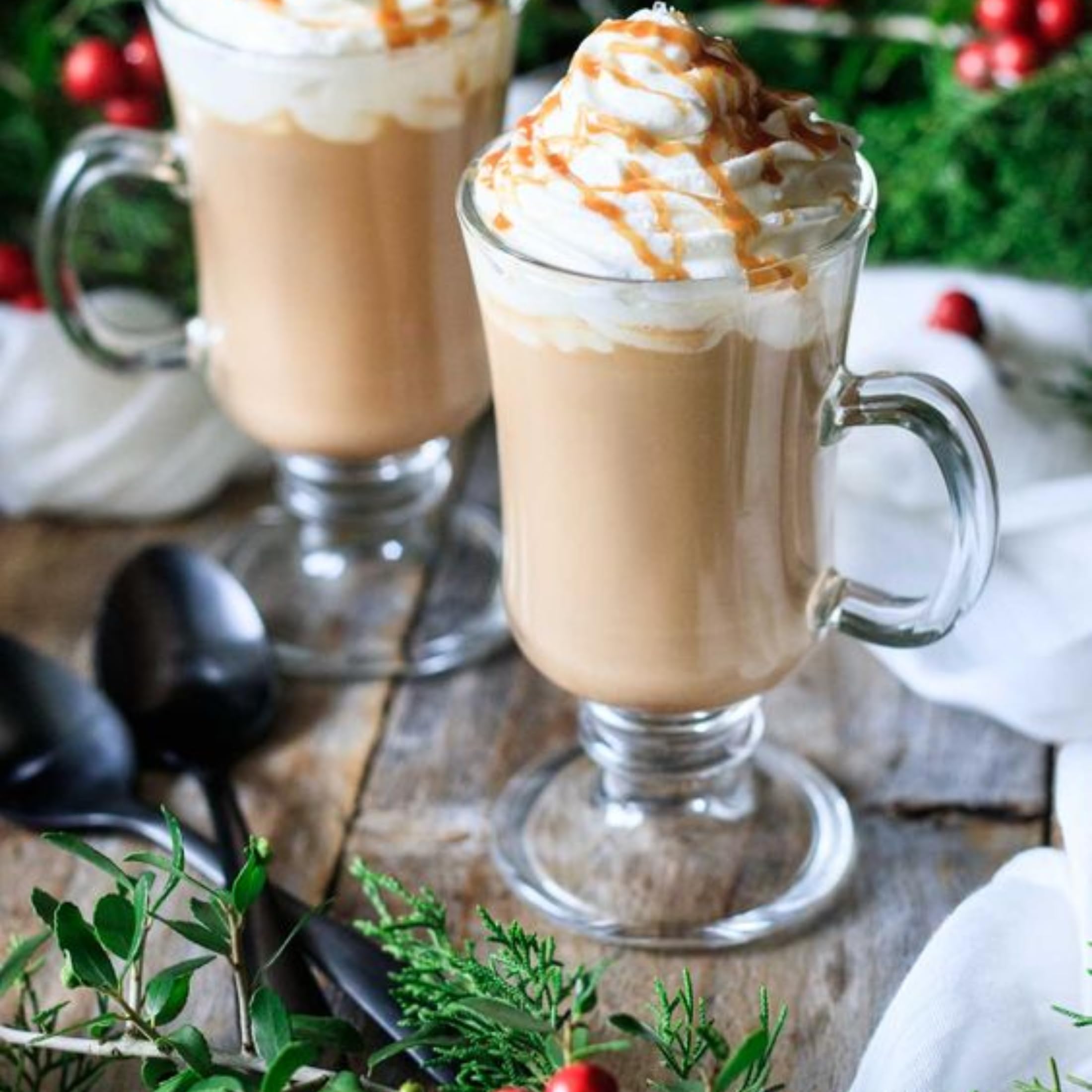 12-Pack Clear Glass Irish Coffee Mugs (8 oz) - Perfect for Hot & Cold Drinks - Coffee, Tea, Hot Chocolate, Mulled Wine, Iced Coffee, Smoothies, Desserts, Parfaits, Mousse & Ice Cream Sundaes - Elegant Serving Glassware for Cafes, Restaurants & Home Entertaining