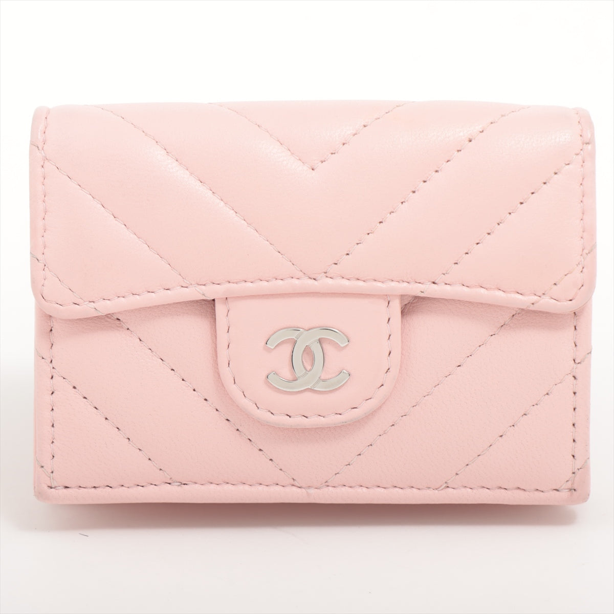 Chanel Chevron Compact Wallet in Light Pink | Luxury Designer Wallet for Women | Perfect for Everyday Use & Special Occasions