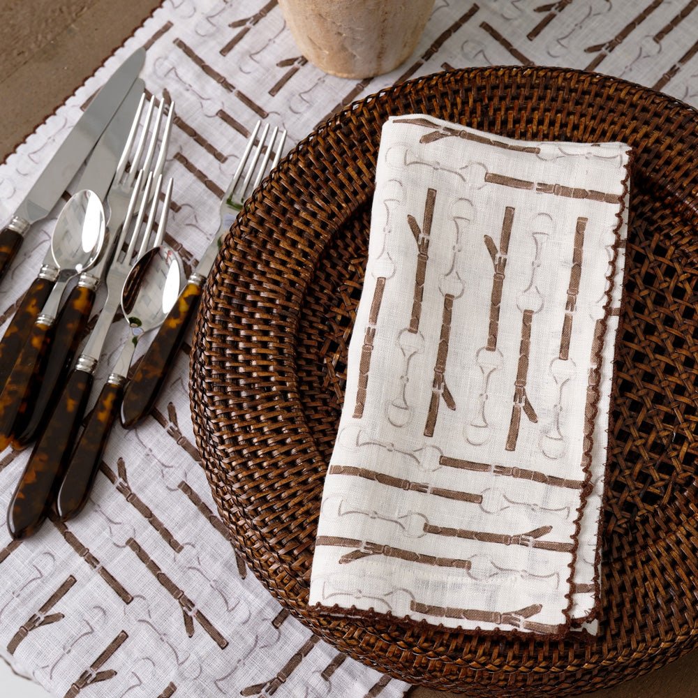 Premium White Linen Petite Snaffle & Buckle Napkin Set of 4 - Elegant Table Linens for Fine Dining, Weddings & Special Occasions