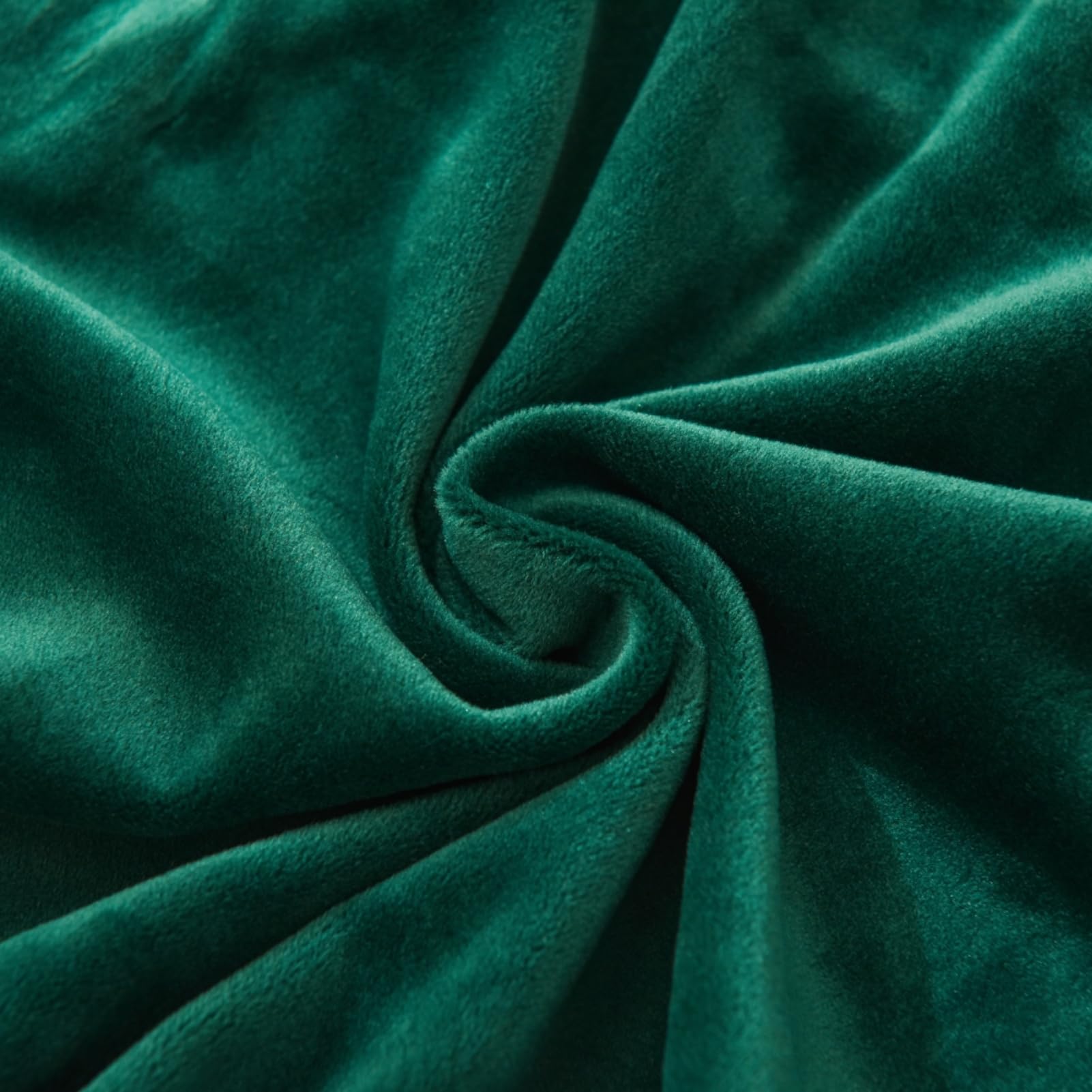 Luxury Velvet Dining Chair Covers Set of 6 - Soft Plush Stretch Slipcovers for Parsons Chairs, Washable & Removable Seat Protectors in Emerald Green - Perfect for Formal Dining Rooms, Wedding Decor & Home Makeover
