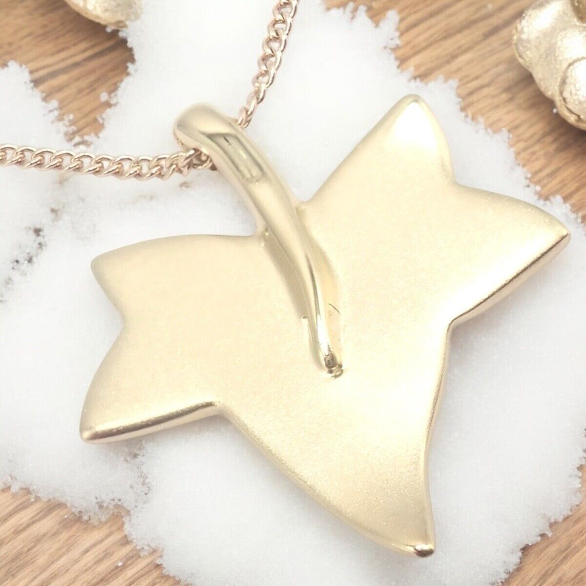 Authentic Tiffany & Co Cummings 18k Yellow Gold Leaf Pendant Necklace Vintage 1980 - Elegant Jewelry Gift for Women, Perfect for Anniversaries & Special Occasions
