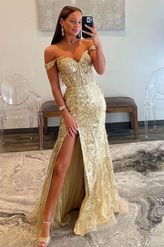 Elegant Off-The-Shoulder Gold Sequin Mermaid Prom Dress with High Slit - Perfect for Homecoming, Evening Gala & Special Occasions