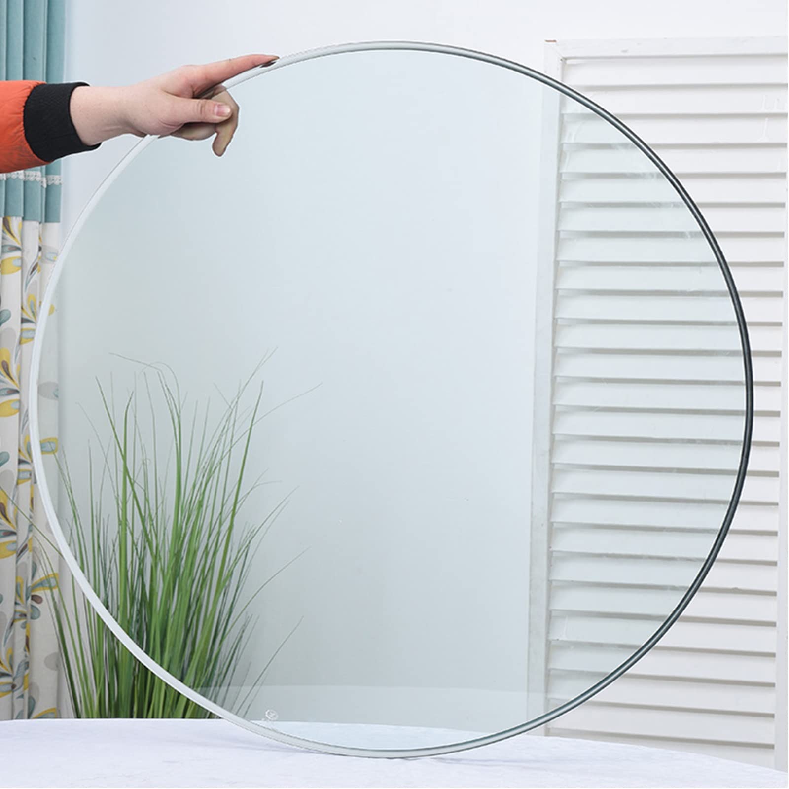 16-32 Inch Round Tempered Glass Table Top - 1/3