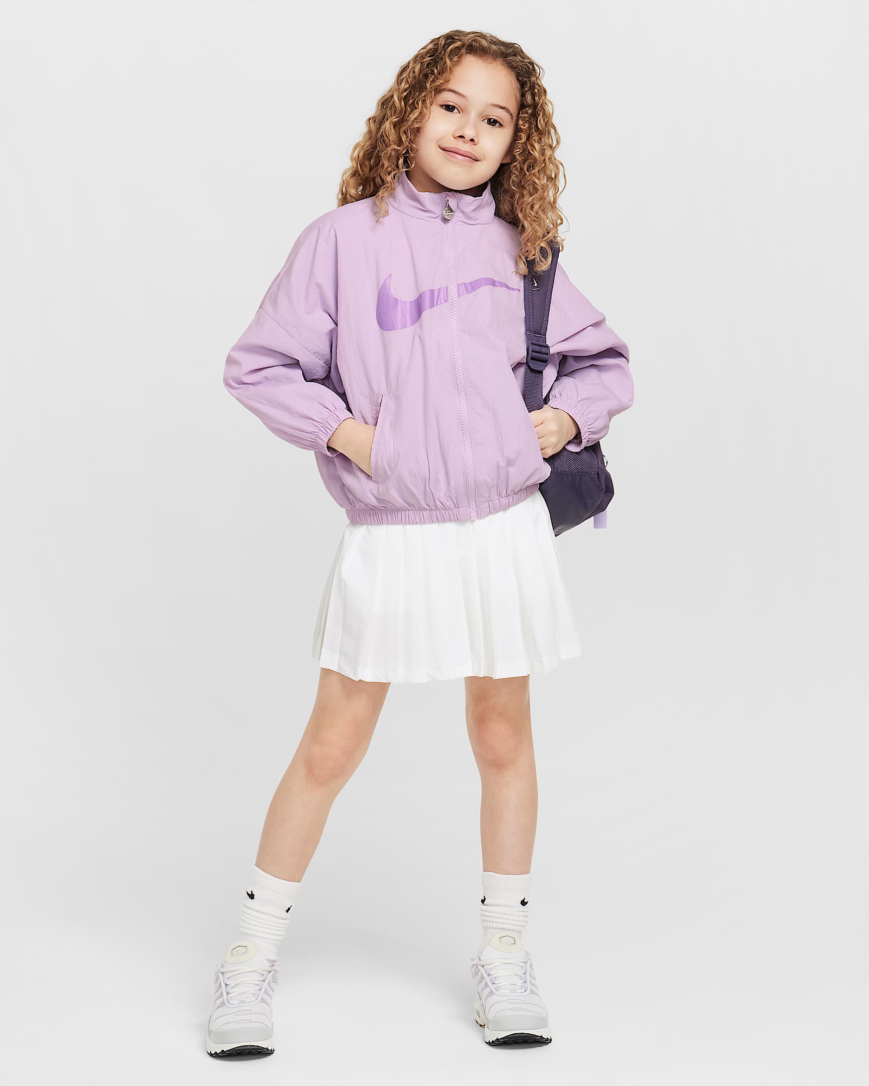 Nike Kids' Swoosh Fuchsia Windbreaker Jacket - Lightweight Water-Resistant Running Jacket for Boys & Girls - Perfect for Outdoor Sports & School Activities