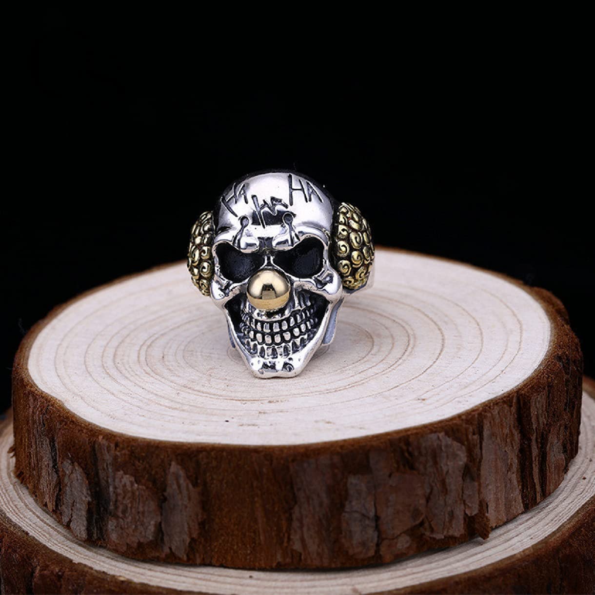 Gothic Skull Joker Ring for Men - Punk Demon Clown Skeleton Jewelry - Halloween Costume Accessory - Perfect for Cosplay, Gothic Fashion, and Rock Music Events