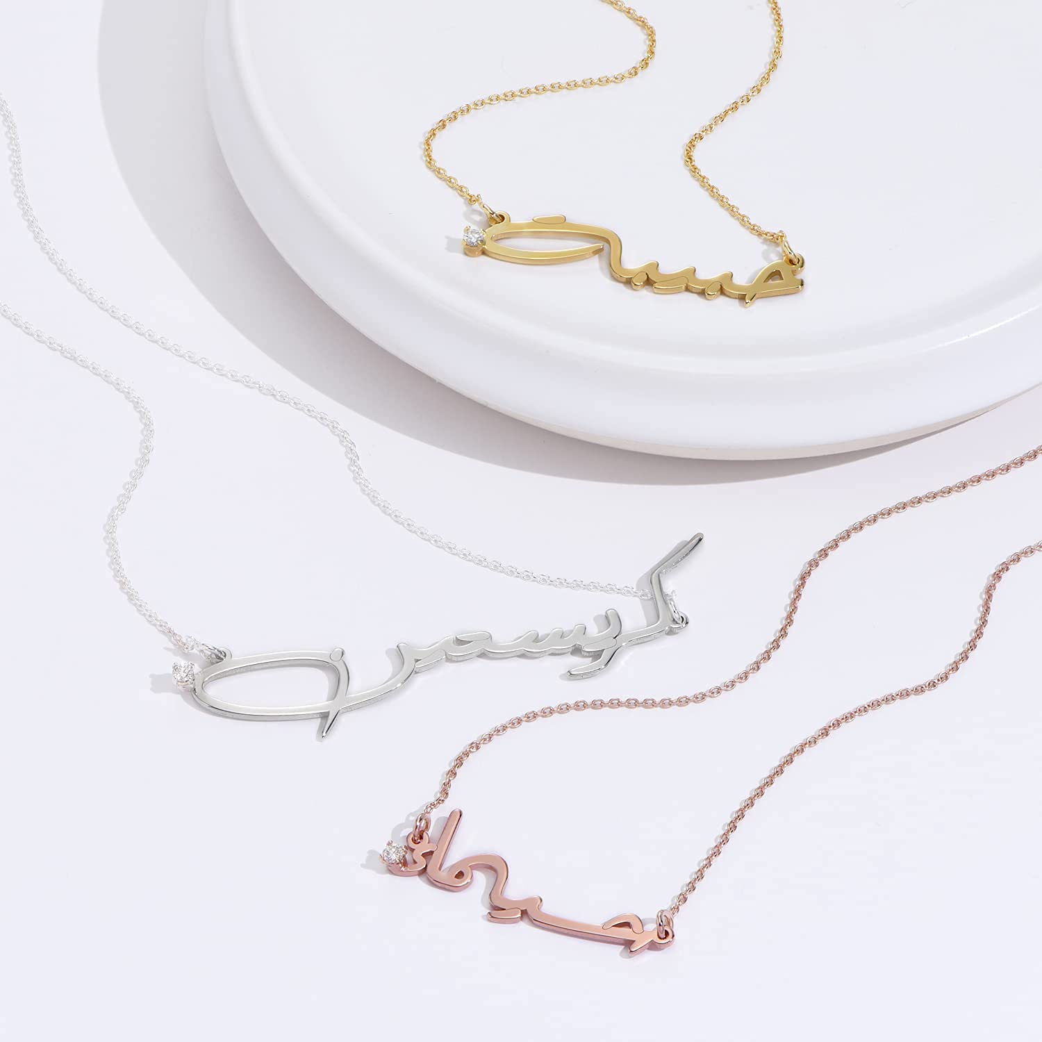 Custom Arabic Name Necklace - Personalized Nameplate Pendant Jewelry for Women - Elegant Dainty Gift for Her, Mom, Wife - Perfect for Mother's Day, Christmas, Birthday - Everyday Wear & Special Occasions