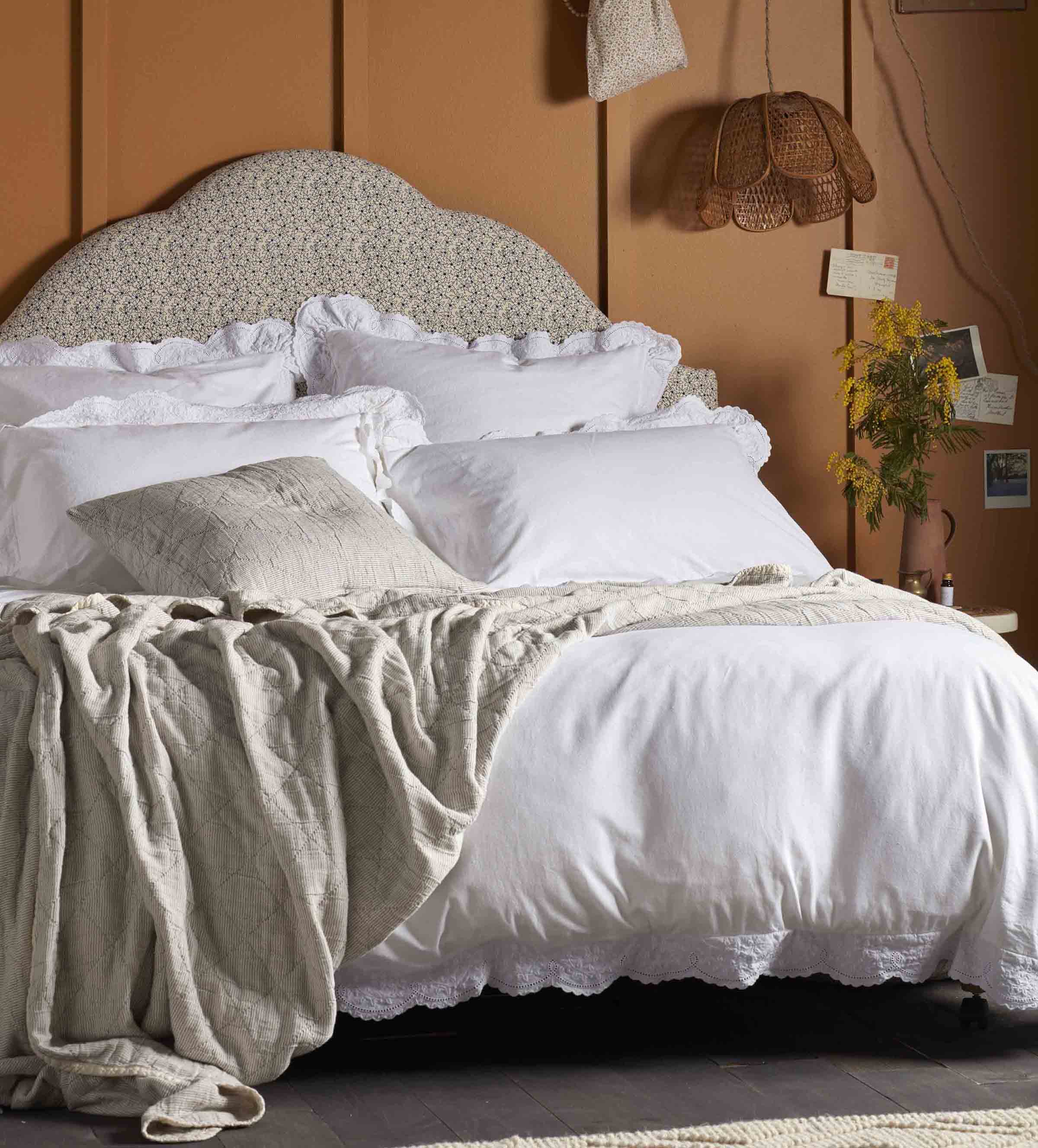 Premium White Elsie Cotton Linen Bedding Set - Soft & Breathable Sheets for Comfortable Sleep - Perfect for Master Bedroom, Guest Room & Vacation Homes