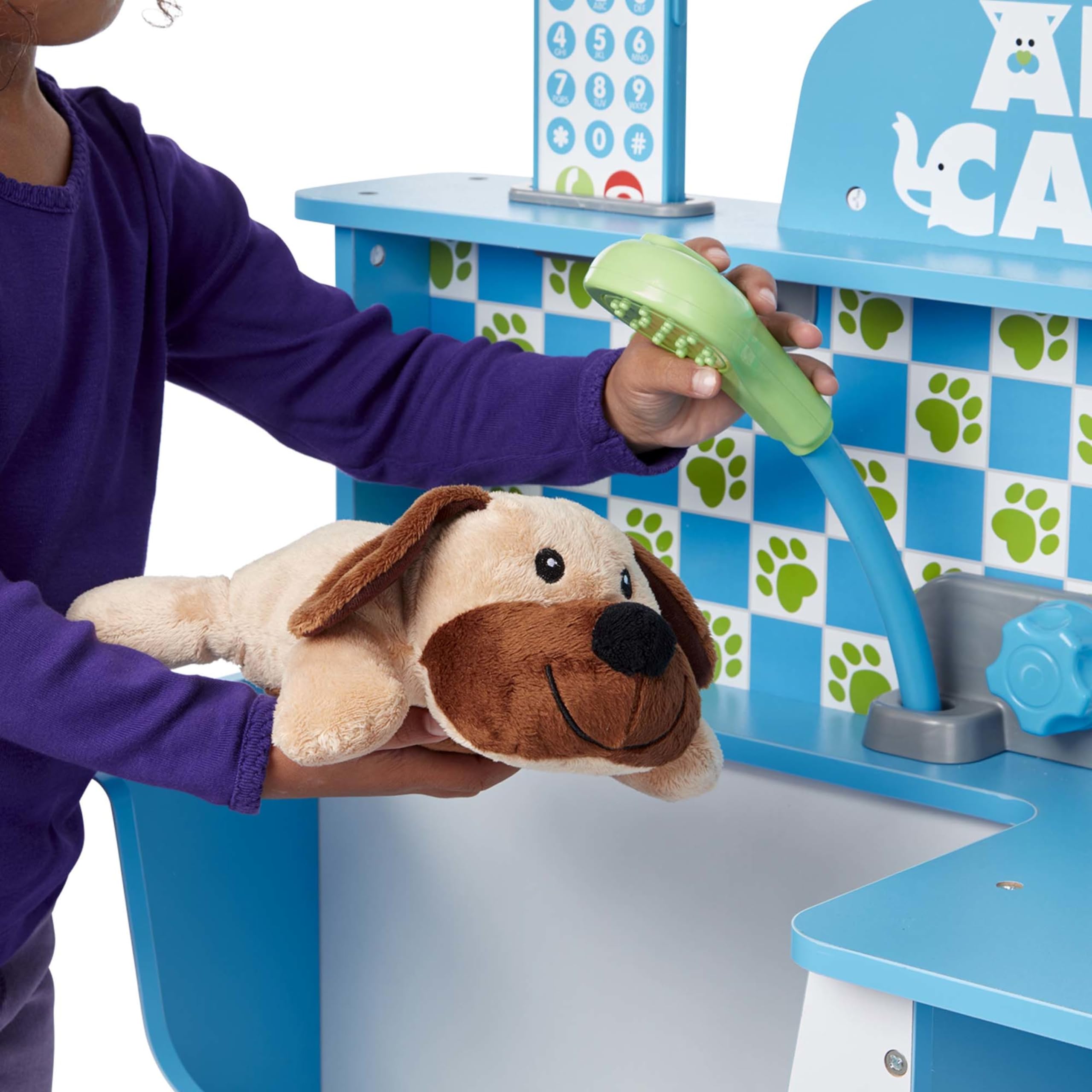 Melissa & Doug Wooden Animal Care Veterinarian & Groomer Activity Center - Pretend Play Vet Set for Kids with Stuffed Animals | Perfect for Imaginative Play, Role-Playing Games & Early Childhood Development
