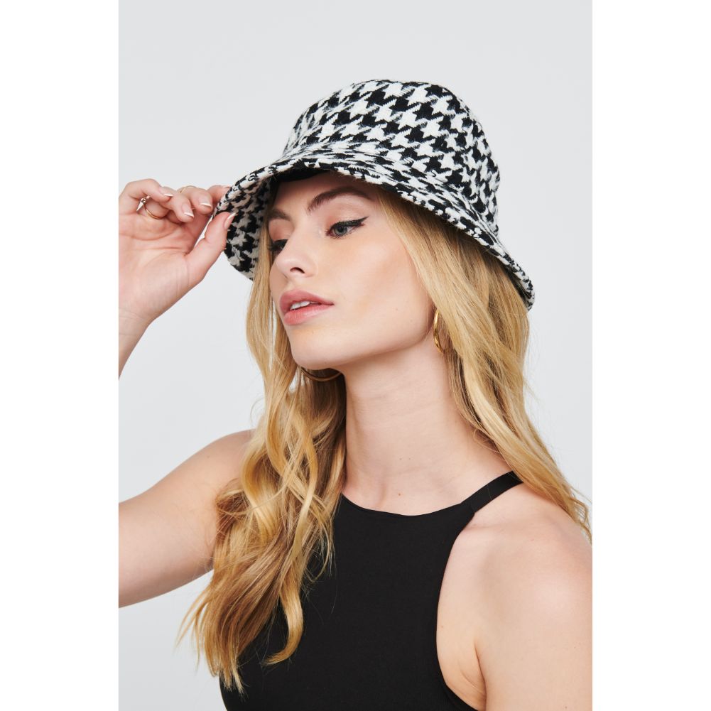 Stylish Houndstooth Bucket Hat for Women & Men - Fashionable Sun Protection Outdoor Hat for Beach, Hiking & Summer Activities