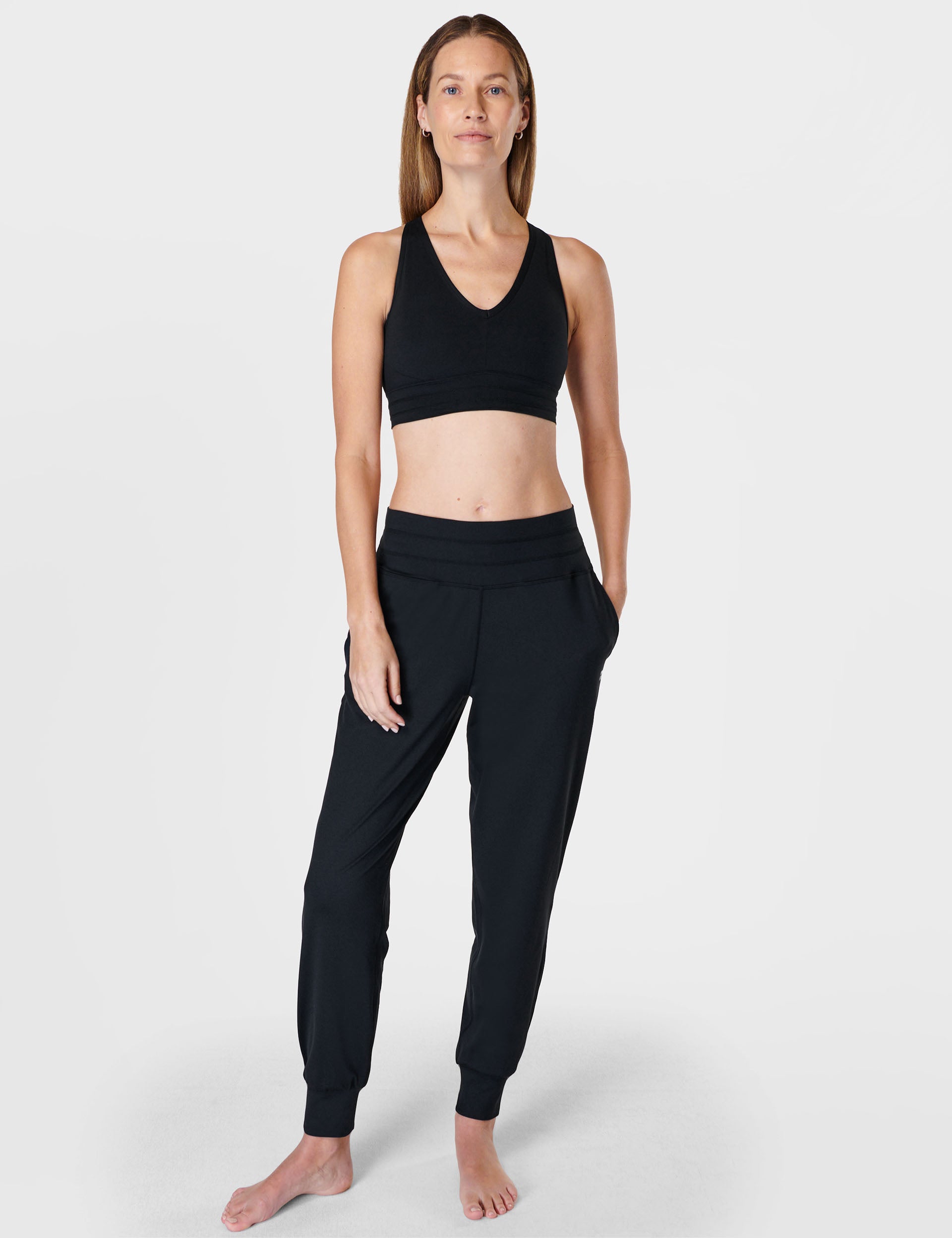 Gaia High Support Yoga Bra for Women - Black | Seamless Workout Top for Yoga, Pilates & Gym | Moisture Wicking & Breathable Activewear
