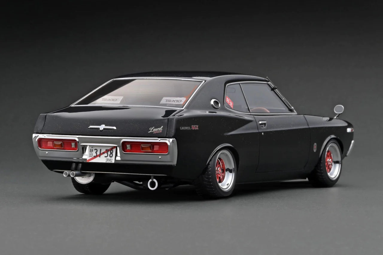 1:18 Scale Nissan Laurel 2000SGX (C130) Diecast Model Car - Metallic Black & Green - Collectible Vehicle for Display, Gifts, and Car Enthusiasts