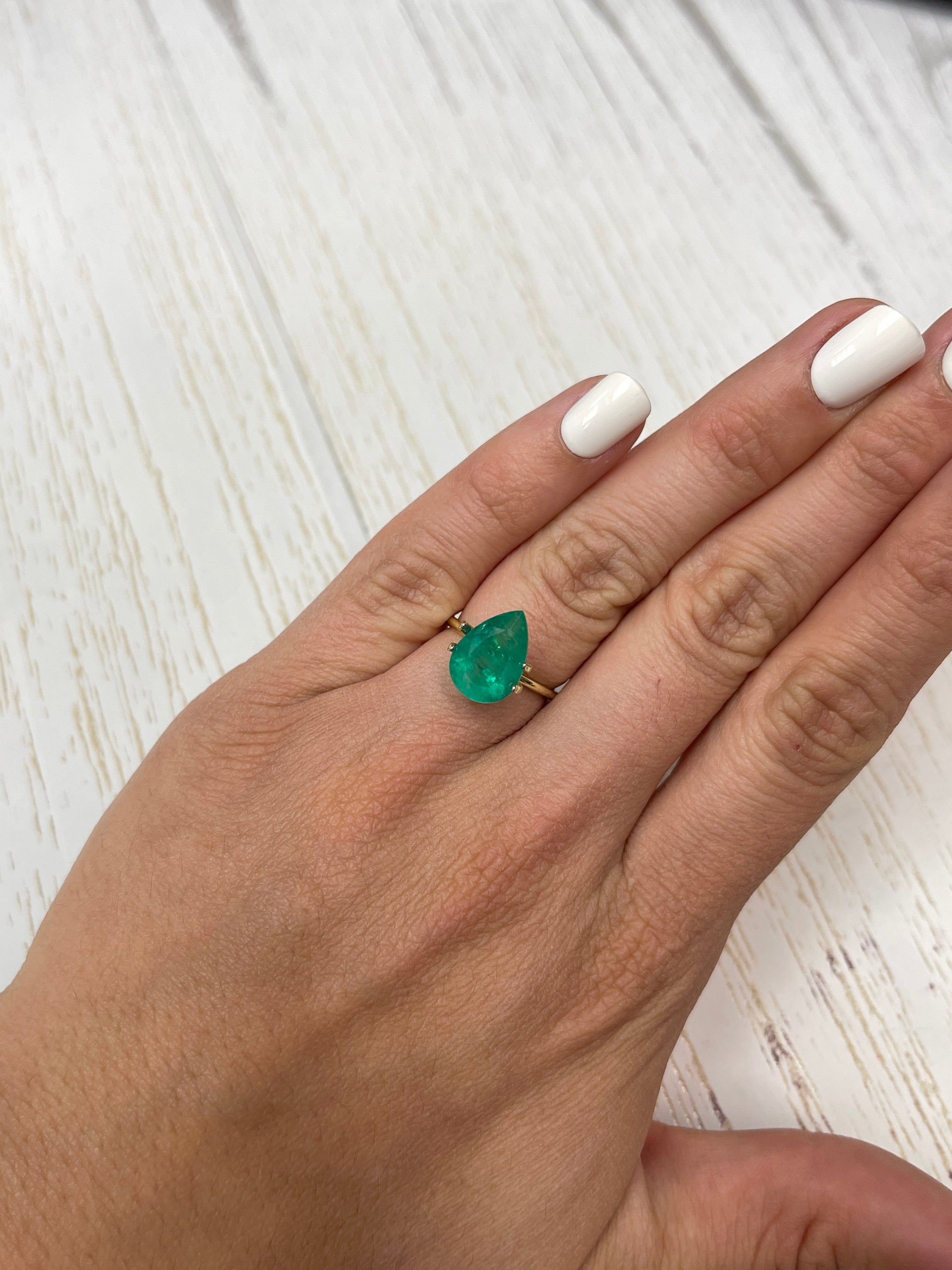 4.30 Carat 13x9mm Medium Green Natural Loose Colombian Emerald Pear Cut Gemstone for Jewelry Making, Engagement Rings & Necklace Pendants