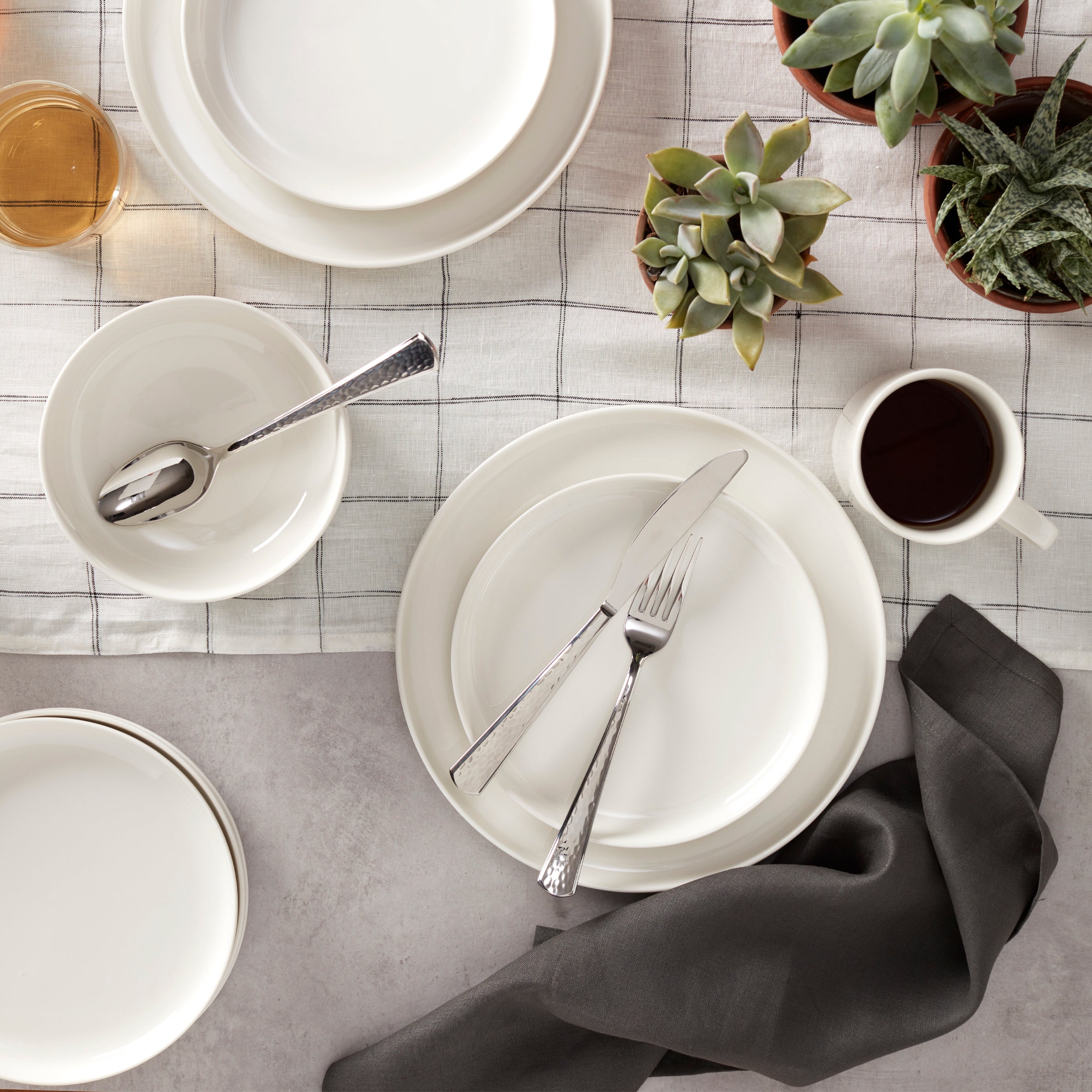 Etta 20-Piece Stainless Steel Flatware Set - Elegant Silverware for 4 People, Dishwasher Safe - Perfect for Dinner Parties, Weddings & Everyday Dining