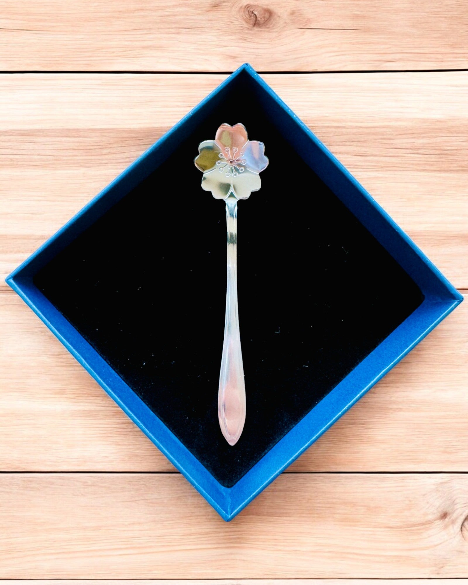 Personalized Engraved Floral Elegance Spoon - 7 Unique Designs for Gifts, Weddings, Anniversaries & Special Occasions